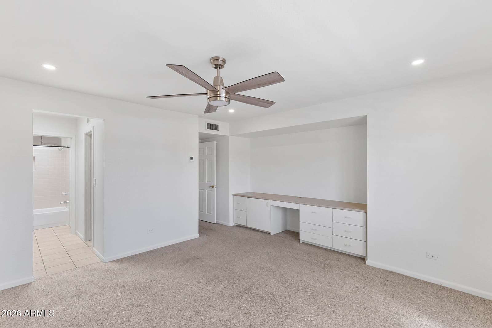 10805 N 9TH Place, Phoenix, AZ 85020 — photo 23 of 30
