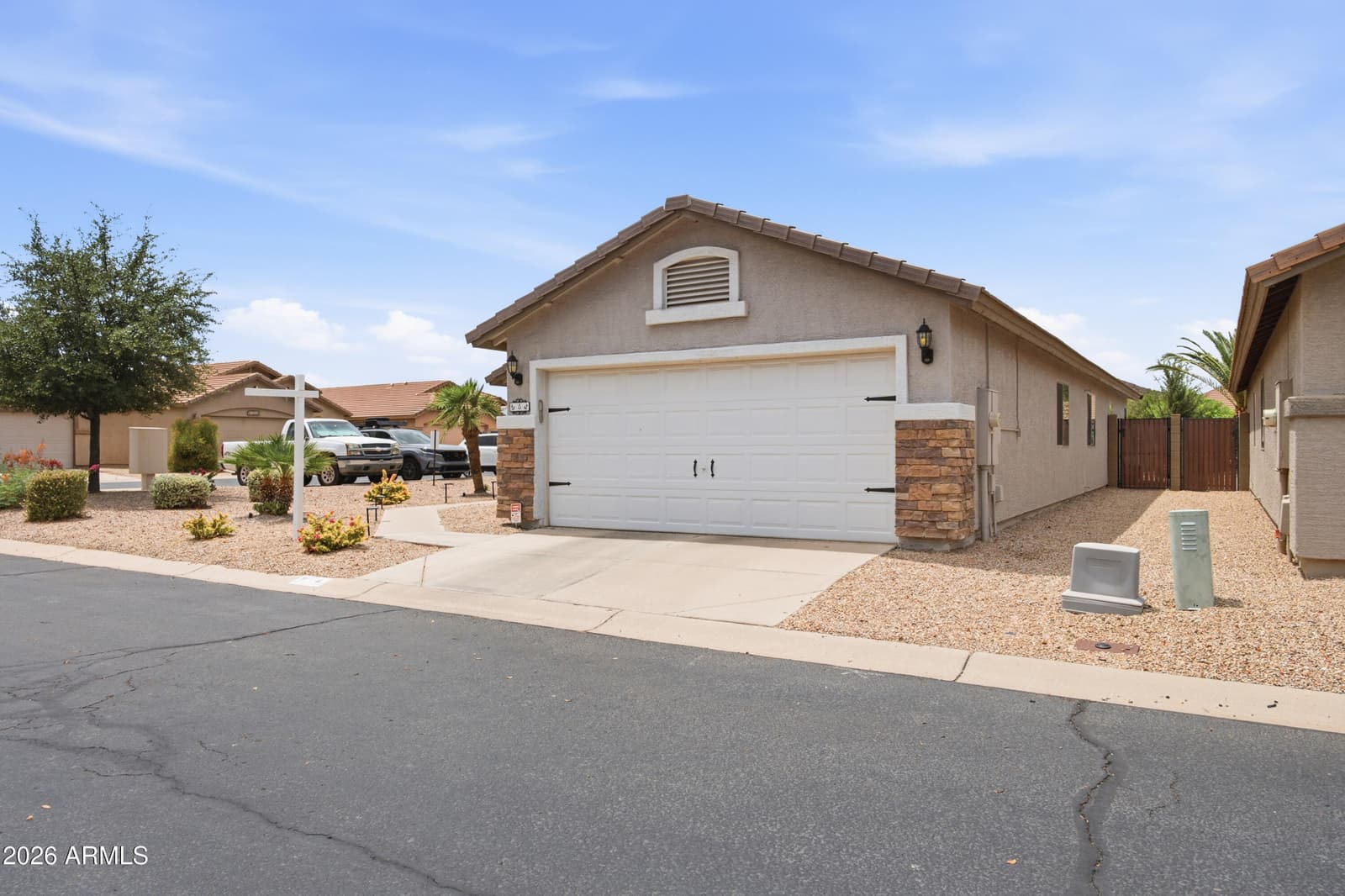 4 E MAYFIELD Drive, San Tan Valley, AZ 85143 — photo 9 of 84