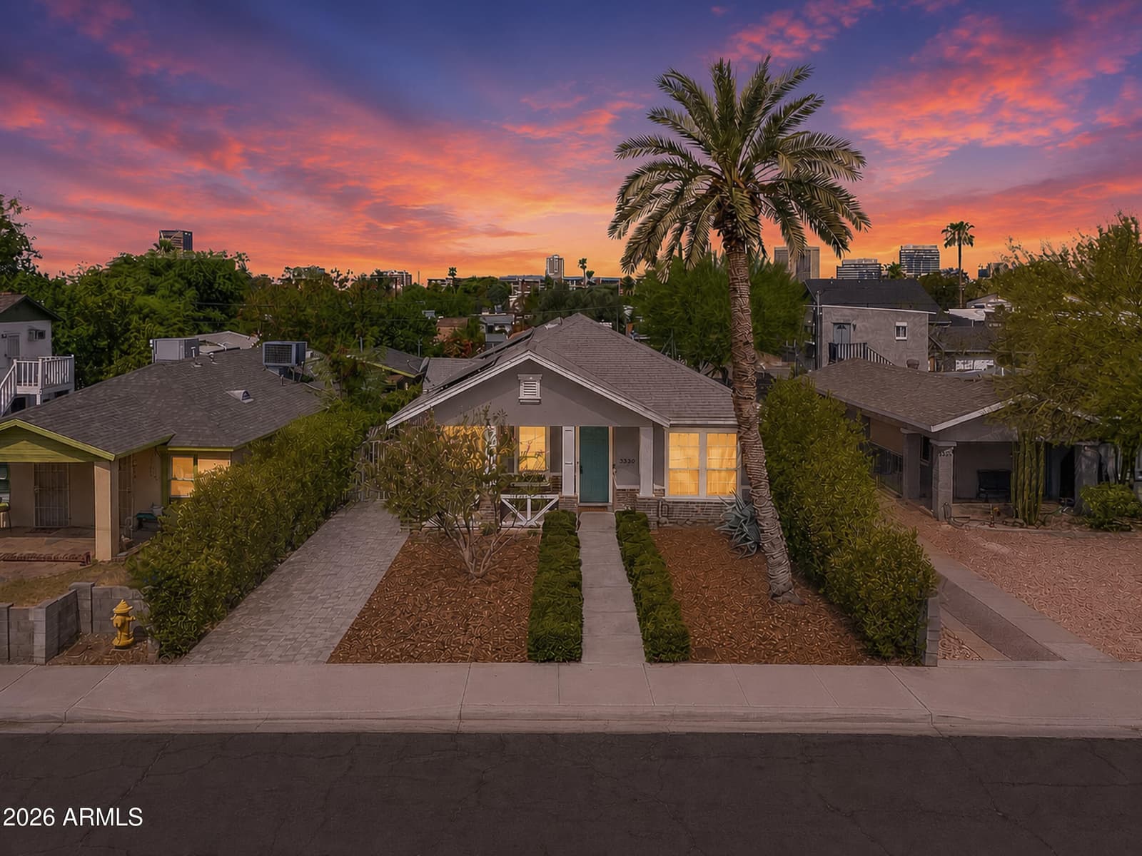 2326 N DAYTON Street, Phoenix, AZ 85006 — photo 8 of 41