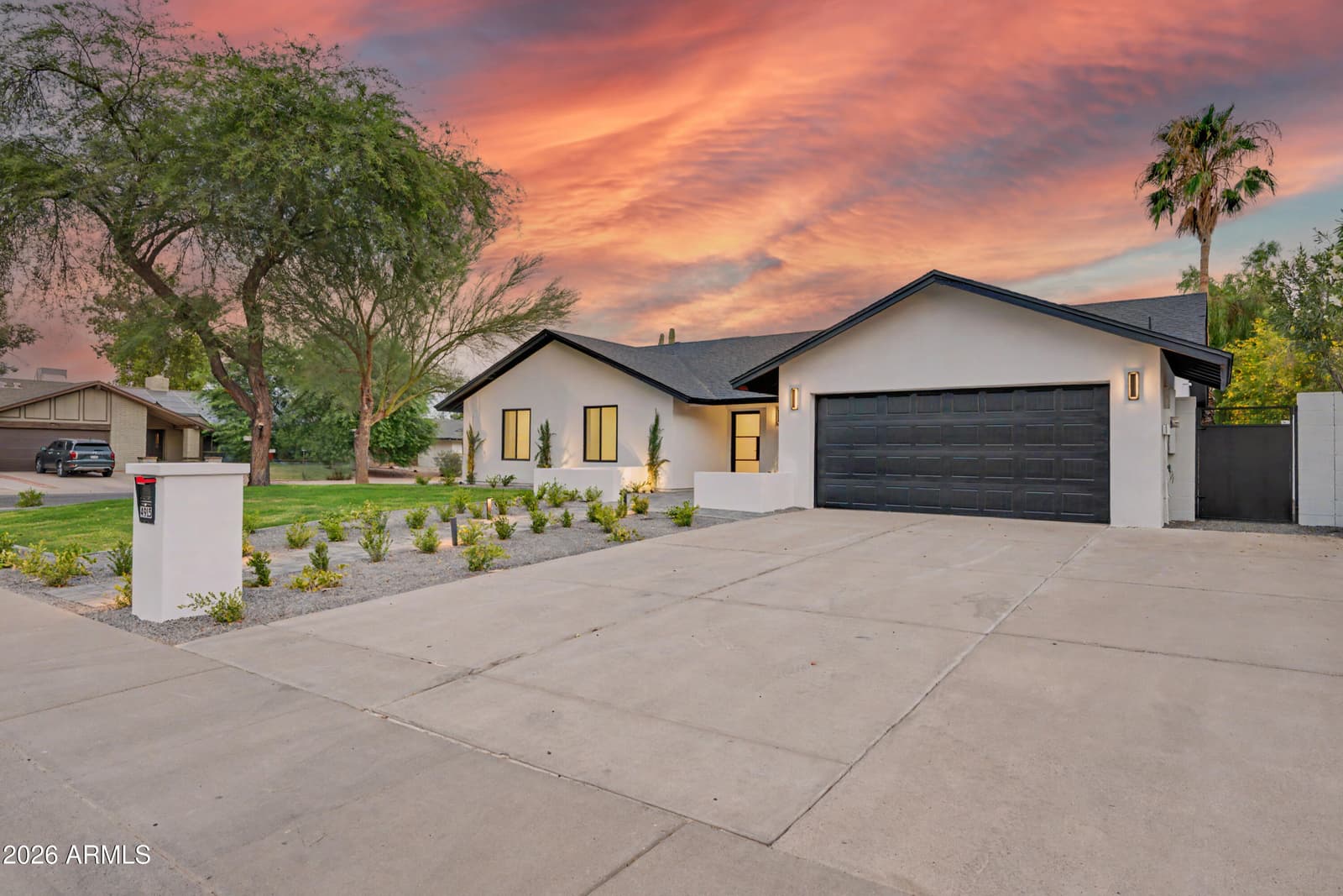 4915 E MARILYN Road, Scottsdale, AZ 85254 — photo 2 of 42