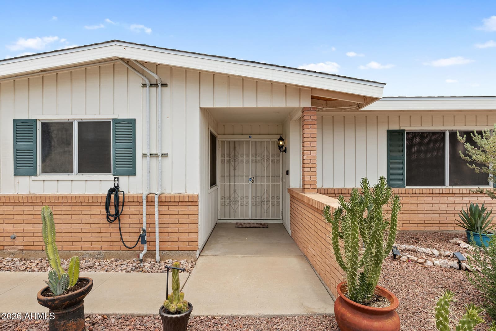 10624 W CLAIR Drive, Sun City, AZ 85351 — photo 7 of 49