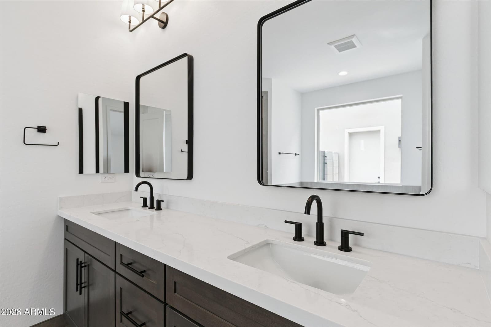 1686 E Carriage Lane, Phoenix, AZ 85086 — photo 16 of 29