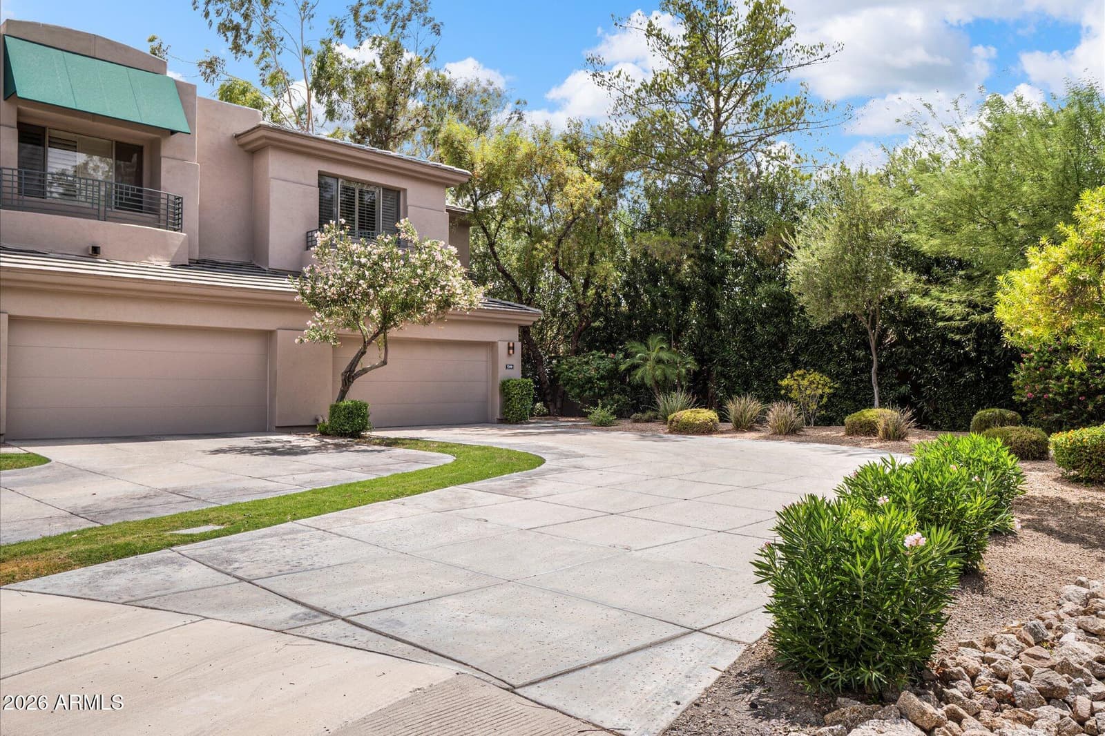 7249 E DEL ACERO Drive, Scottsdale, AZ 85258 — photo 3 of 40