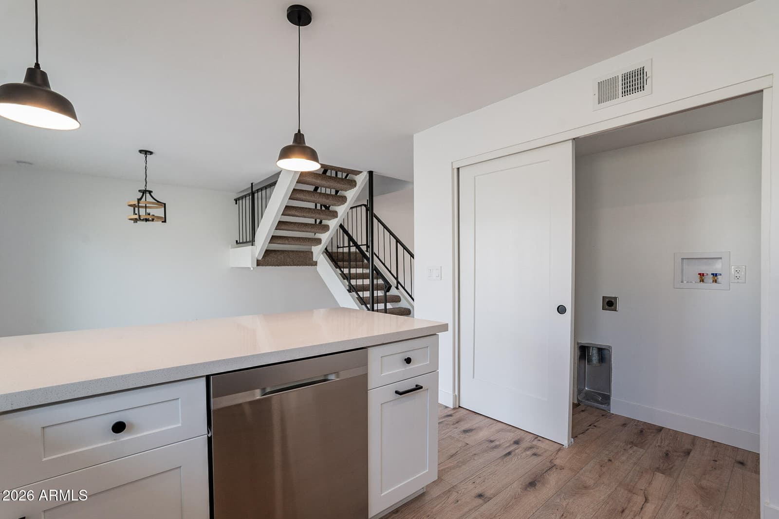 3909 S MILL Avenue, Tempe, AZ 85282 — photo 11 of 37