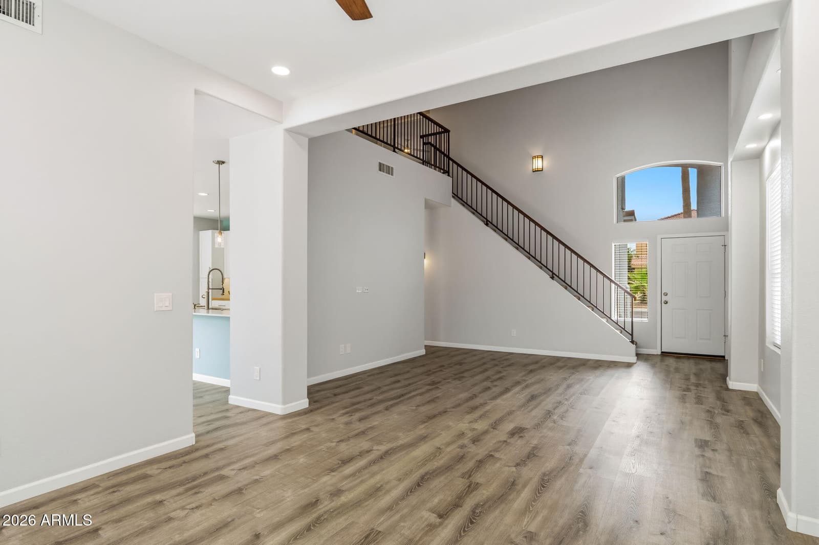 3818 W FALLEN LEAF Lane, Glendale, AZ 85310 — photo 15 of 48