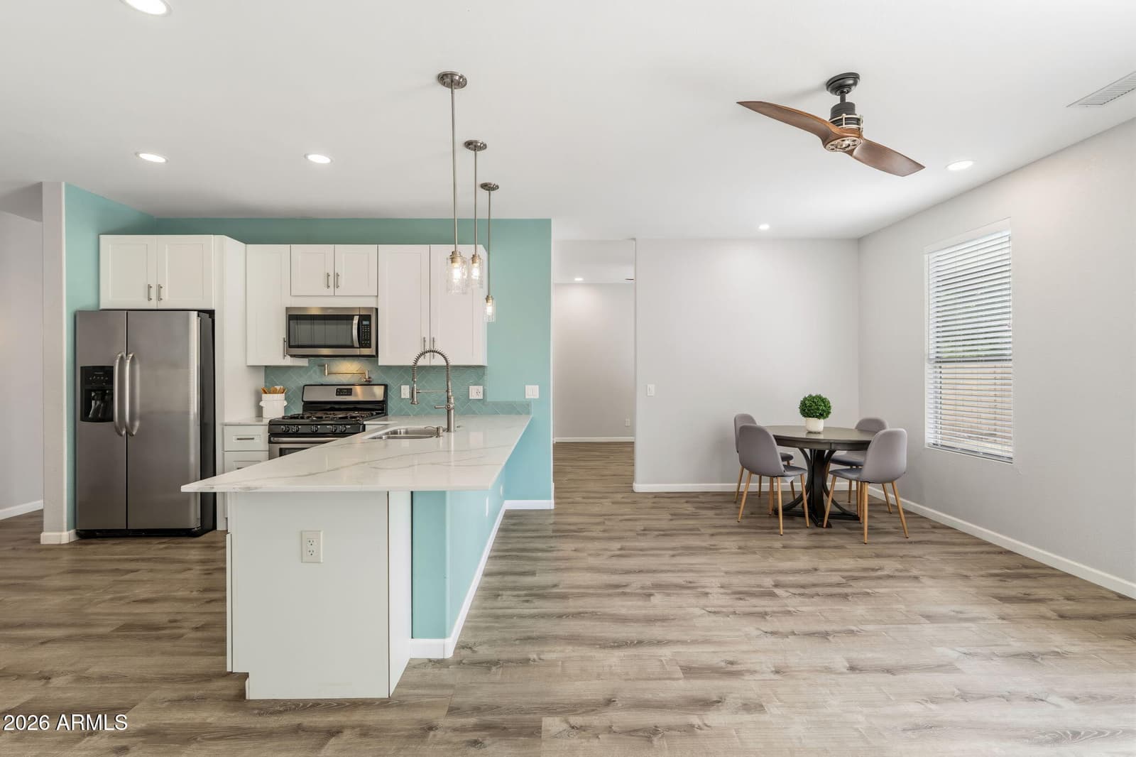 3818 W FALLEN LEAF Lane, Glendale, AZ 85310 — photo 11 of 48
