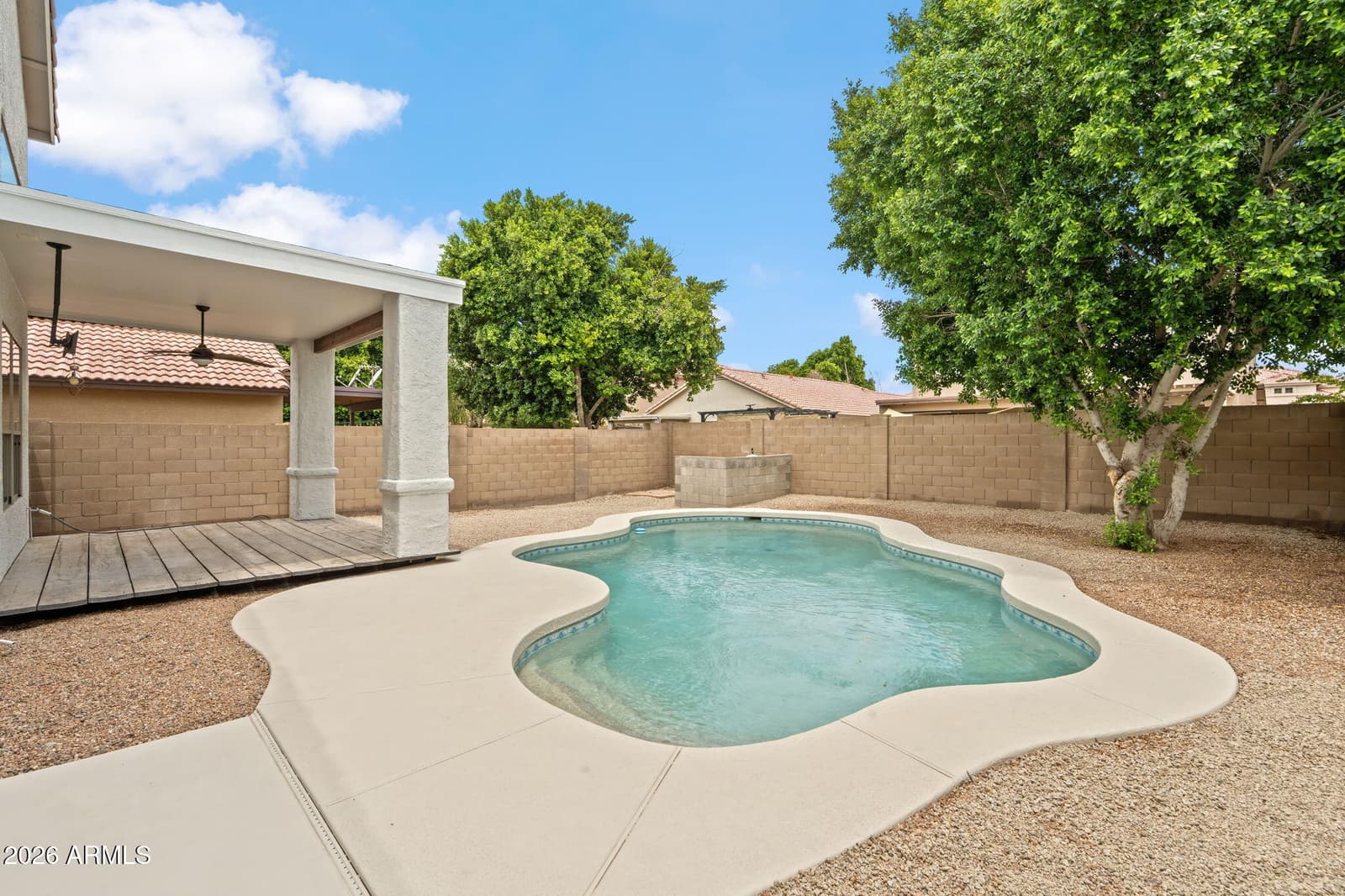 3818 W FALLEN LEAF Lane, Glendale, AZ 85310 — photo 6 of 48