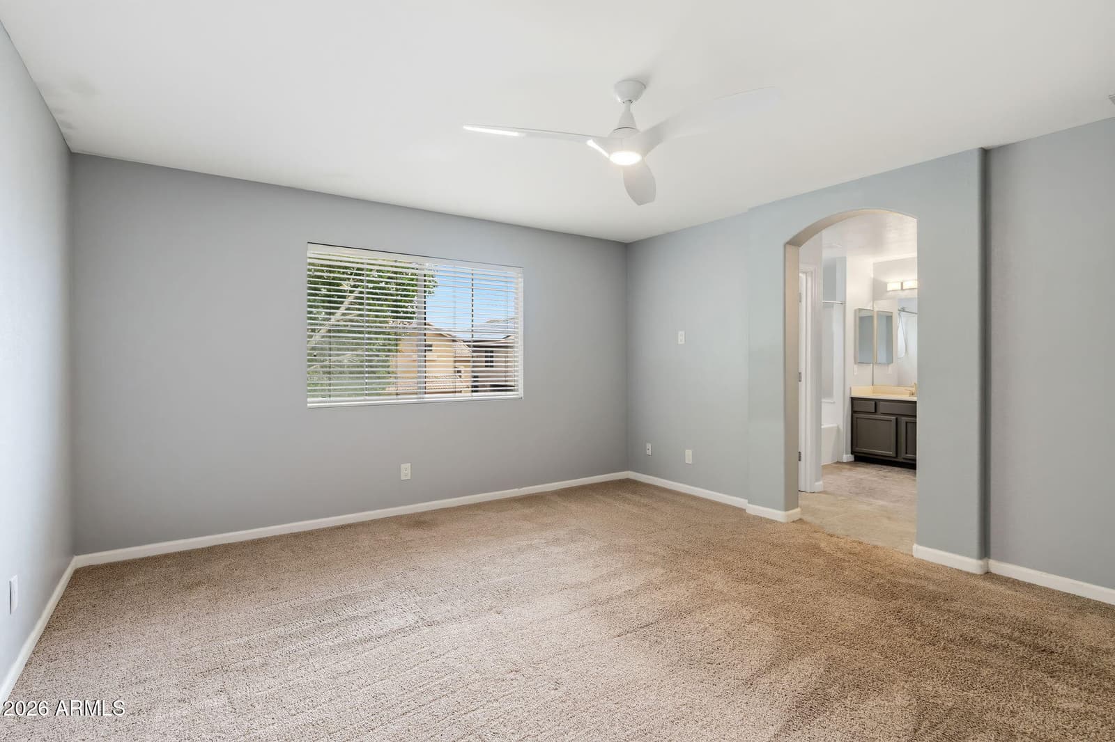 3818 W FALLEN LEAF Lane, Glendale, AZ 85310 — photo 31 of 48