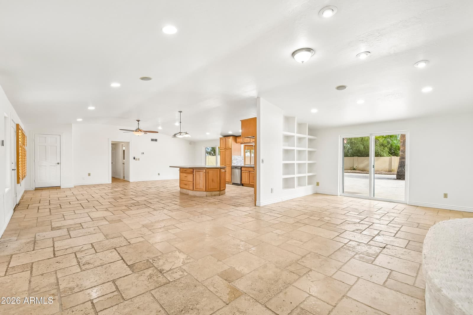 6325 E SWEETWATER Avenue, Scottsdale, AZ 85254 — photo 3 of 31