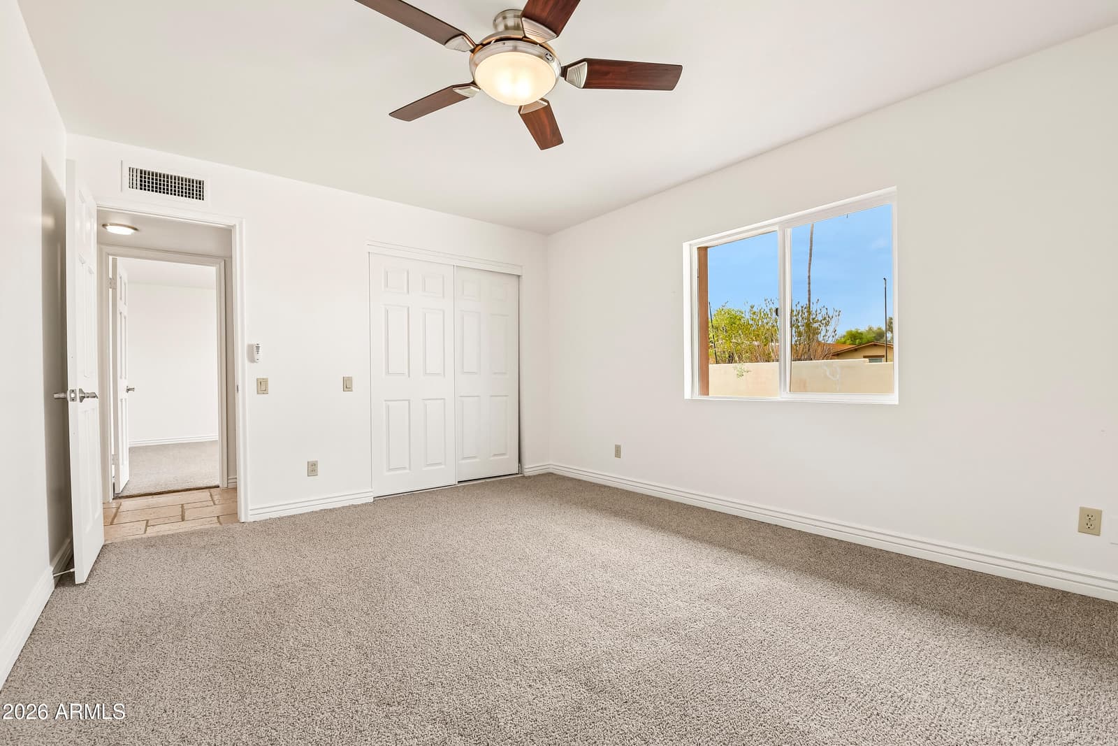 6325 E SWEETWATER Avenue, Scottsdale, AZ 85254 — photo 11 of 31