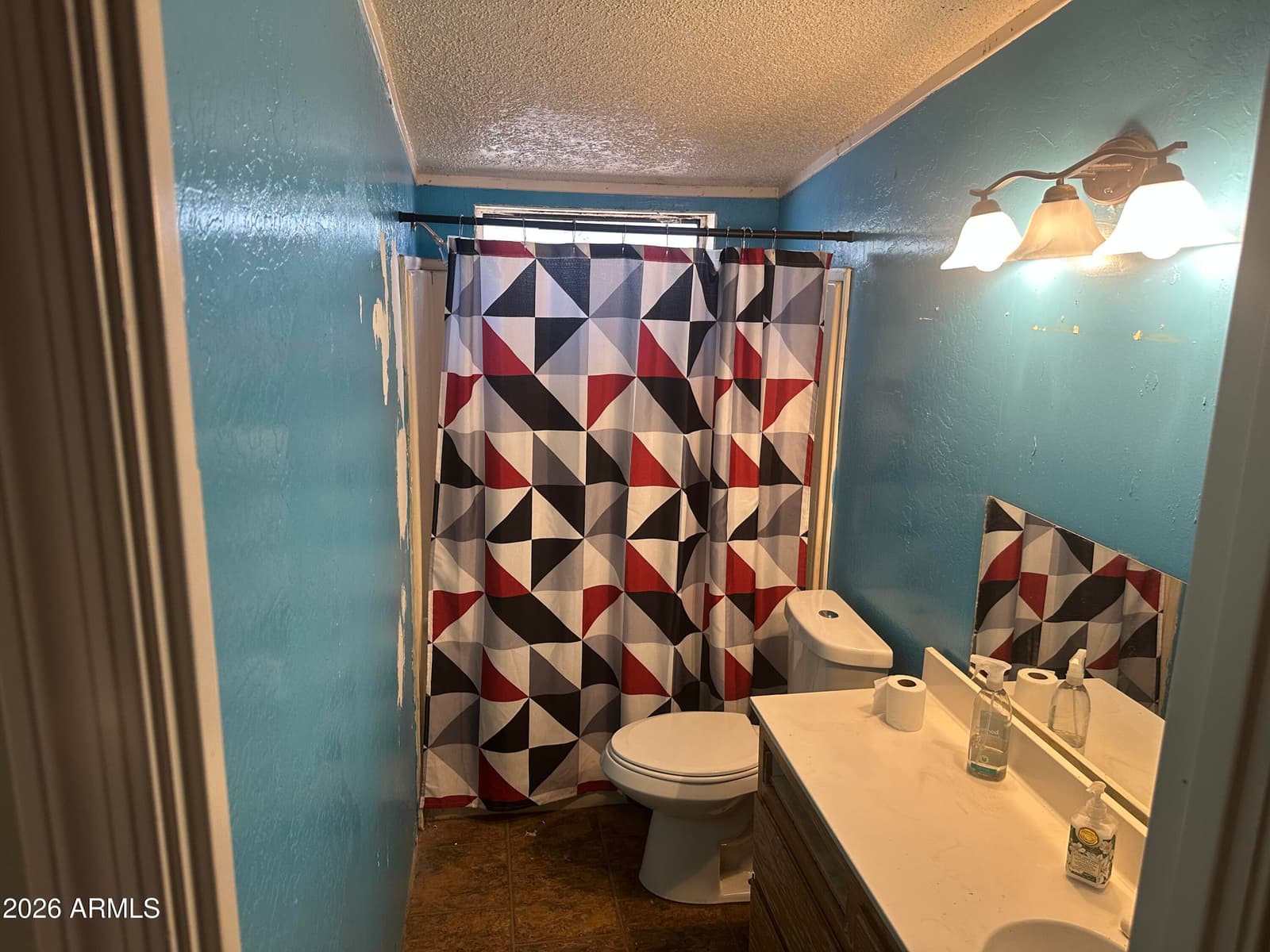 2761 W OWENS Street, Show Low, AZ 85901 — photo 15 of 31