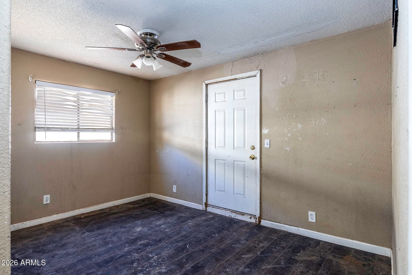 548 W DEWEY Avenue, Coolidge, AZ 85128 — photo 13 of 25