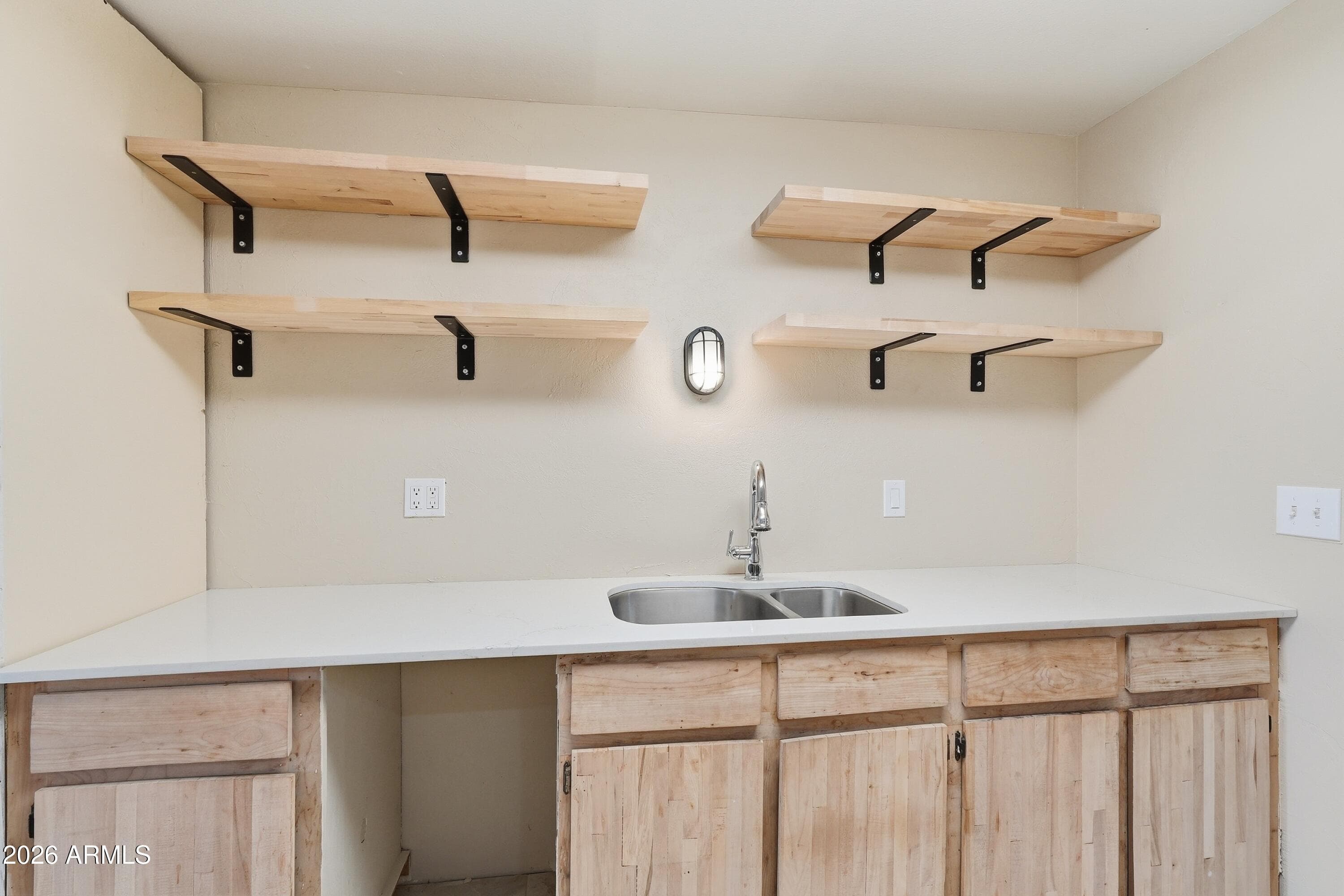 2469 S KEVIN Drive, Tucson, AZ 85748 — photo 14 of 32