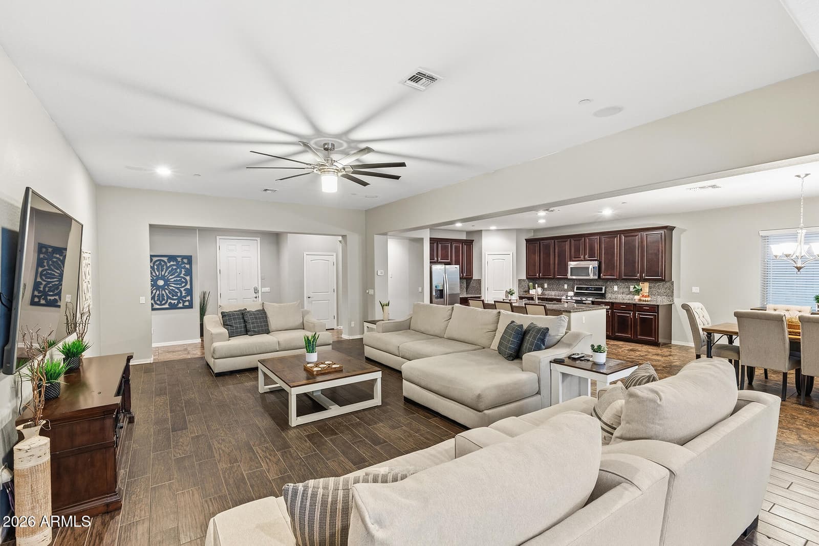 13392 W CREOSOTE Drive, Peoria, AZ 85383 — photo 8 of 57