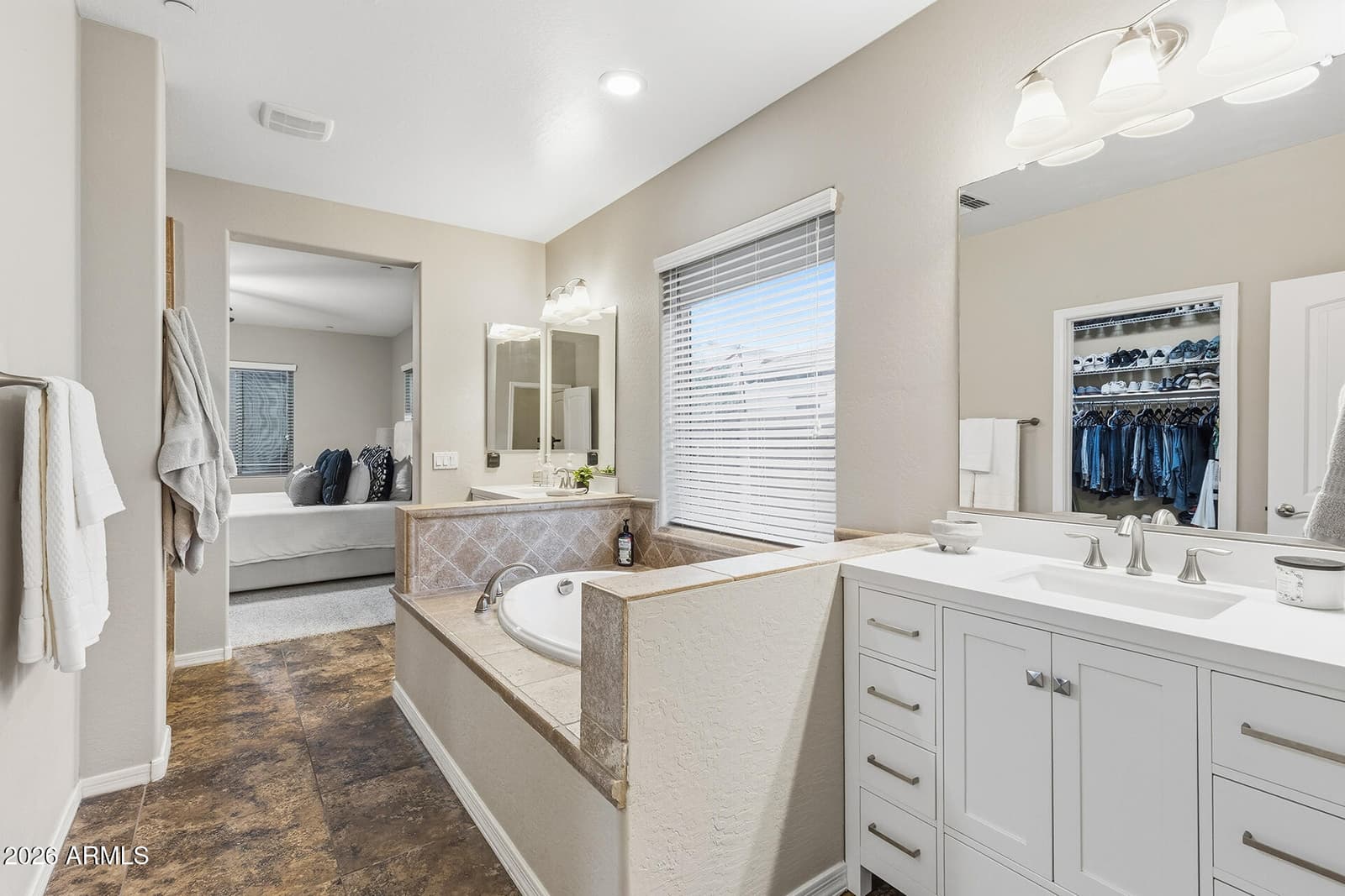 13392 W CREOSOTE Drive, Peoria, AZ 85383 — photo 33 of 57