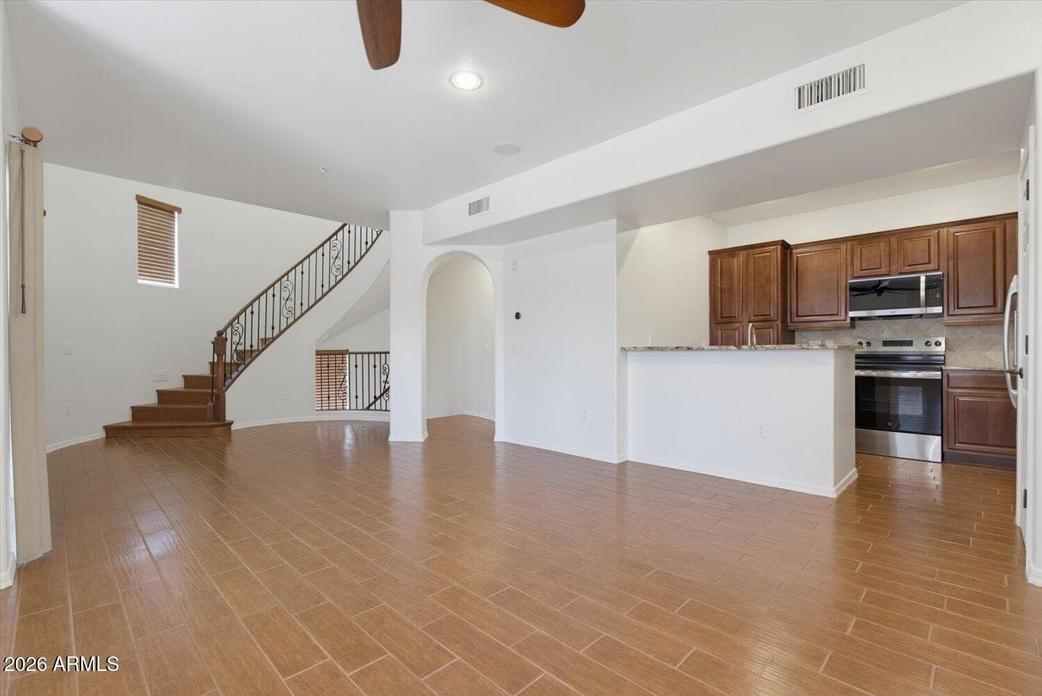 3935 E ROUGH RIDER Road 1056, Phoenix, AZ 85050 — photo 3 of 13