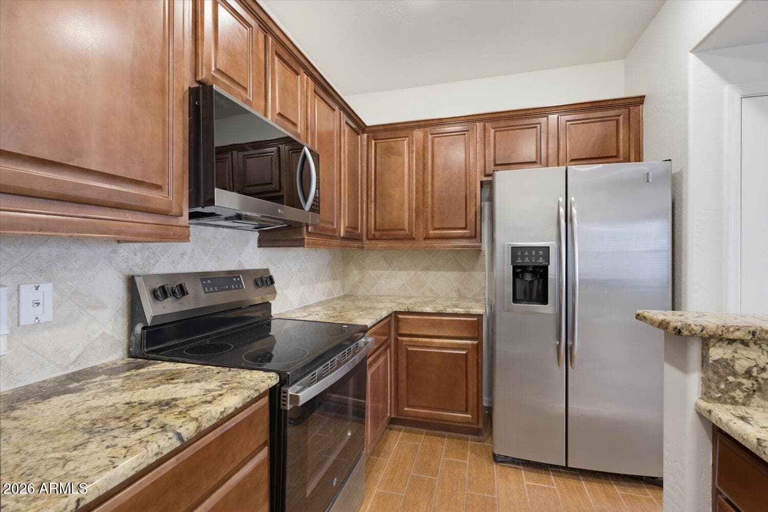 3935 E ROUGH RIDER Road 1056, Phoenix, AZ 85050 — photo 4 of 13