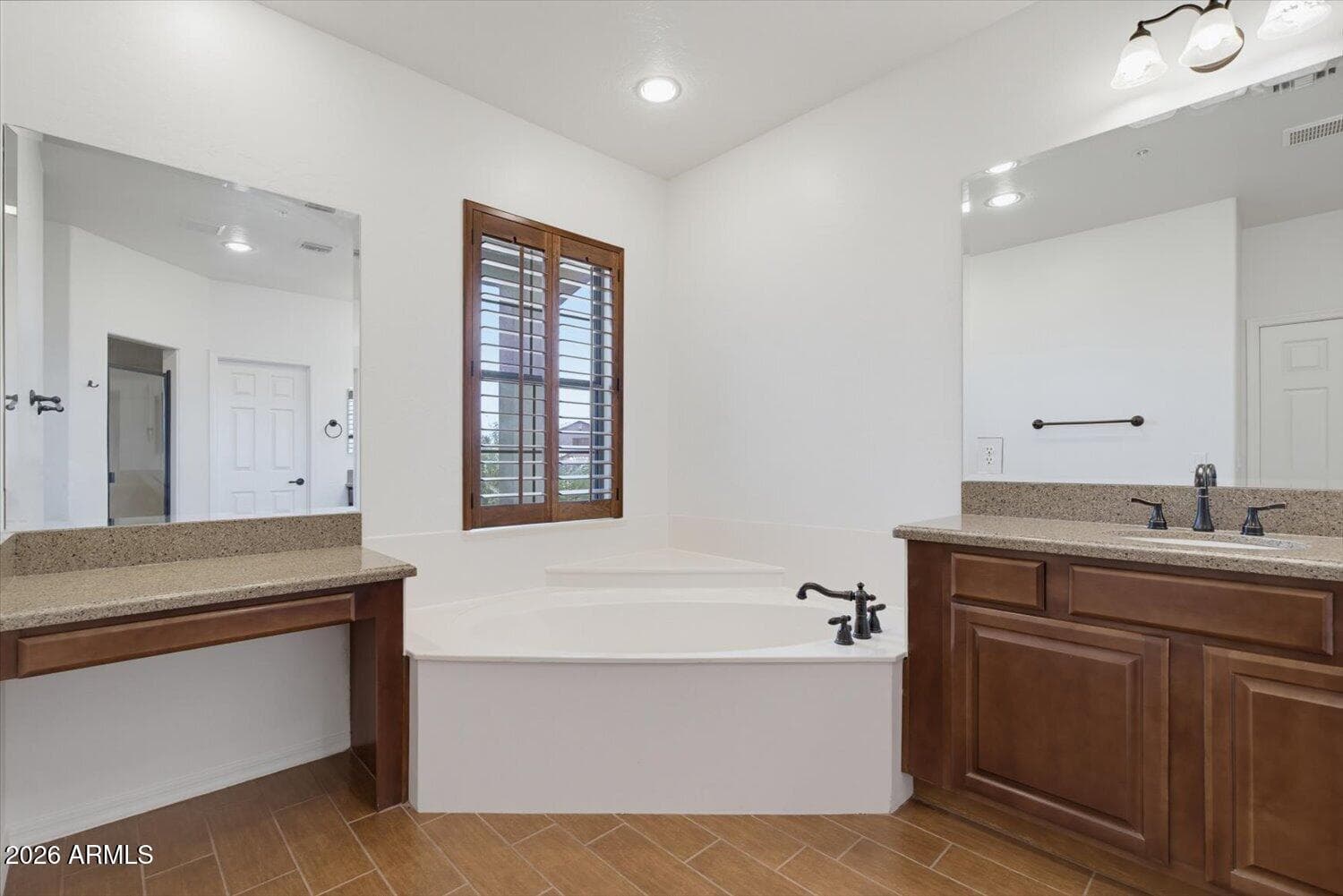 3935 E ROUGH RIDER Road 1056, Phoenix, AZ 85050 — photo 9 of 13