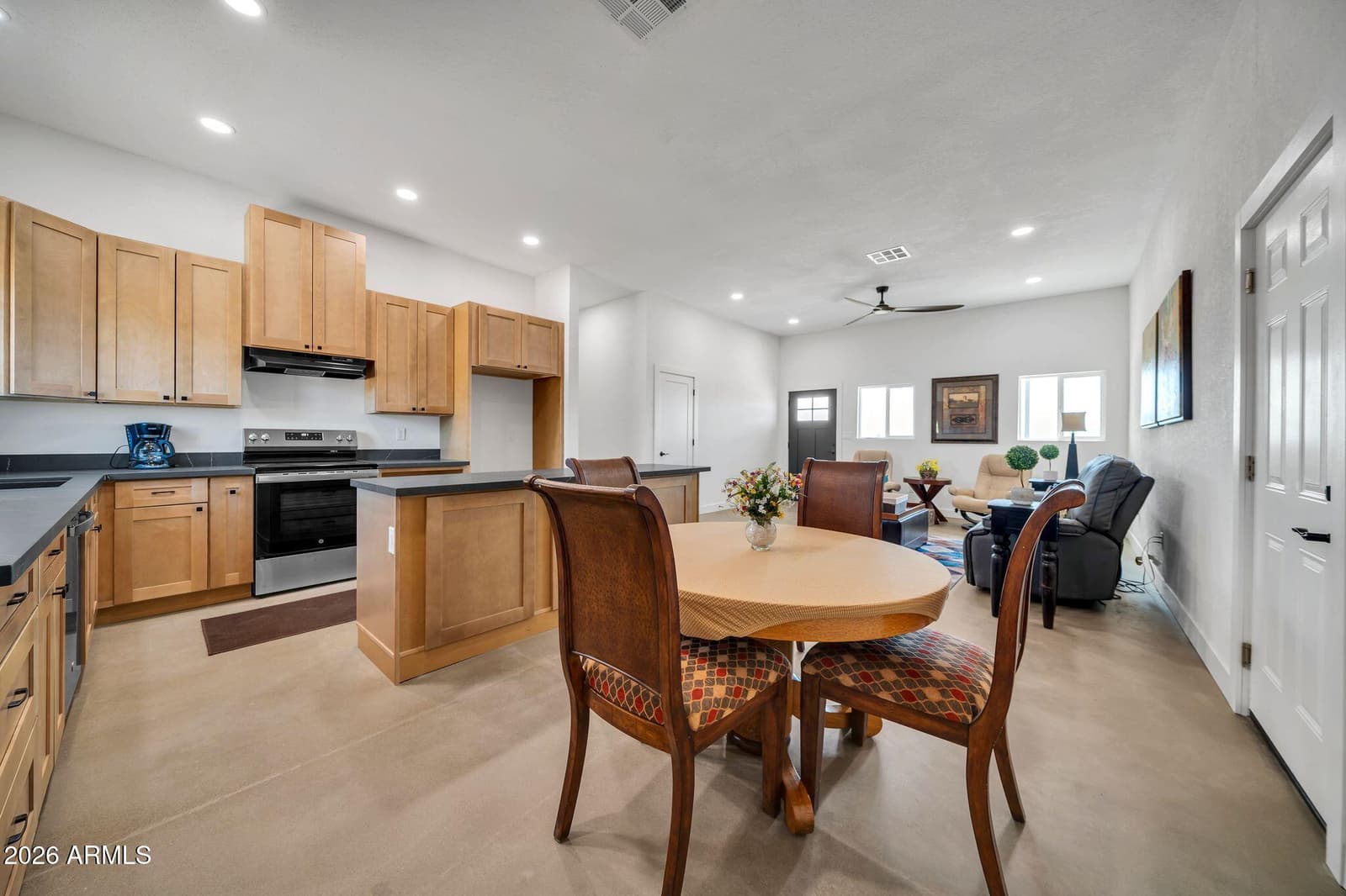 471 S Cardoza Drive, Morristown, AZ 85342 — photo 1 of 32