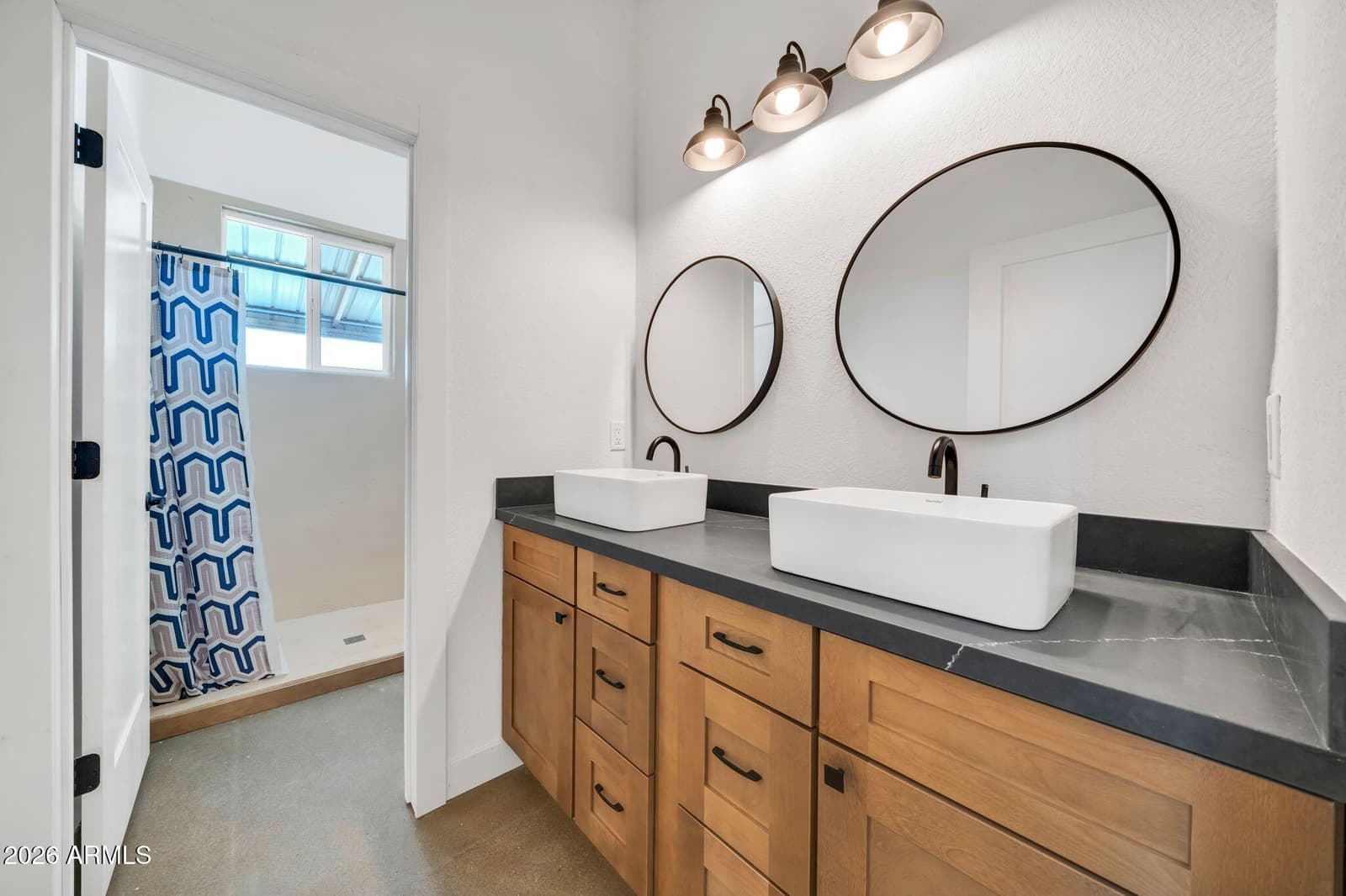 471 S Cardoza Drive, Morristown, AZ 85342 — photo 14 of 32