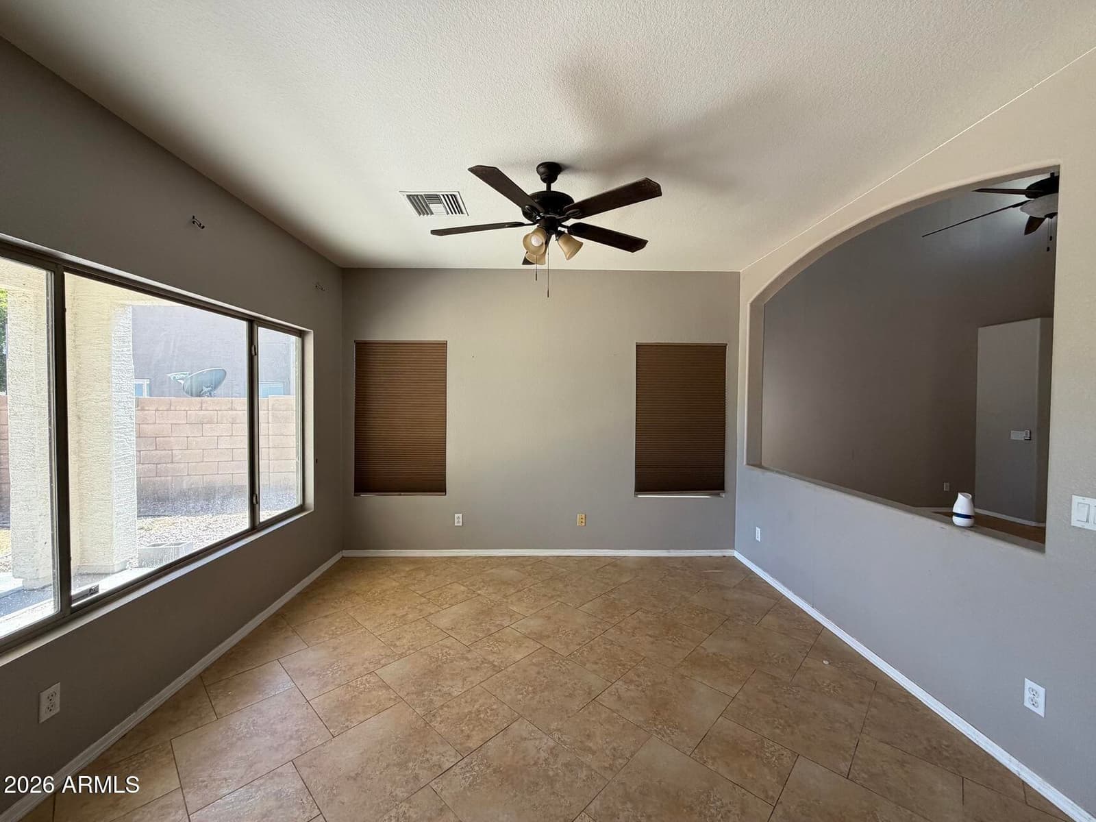 10807 W MONTE VISTA Road, Avondale, AZ 85392 — photo 10 of 33