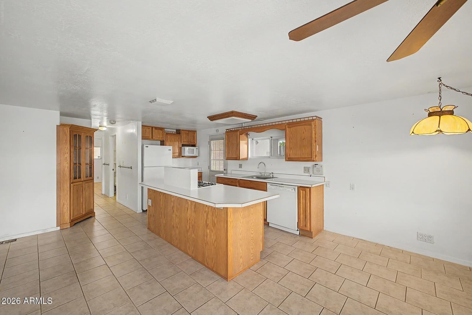 8210 E CALYPSO Avenue, Mesa, AZ 85208 — photo 5 of 29