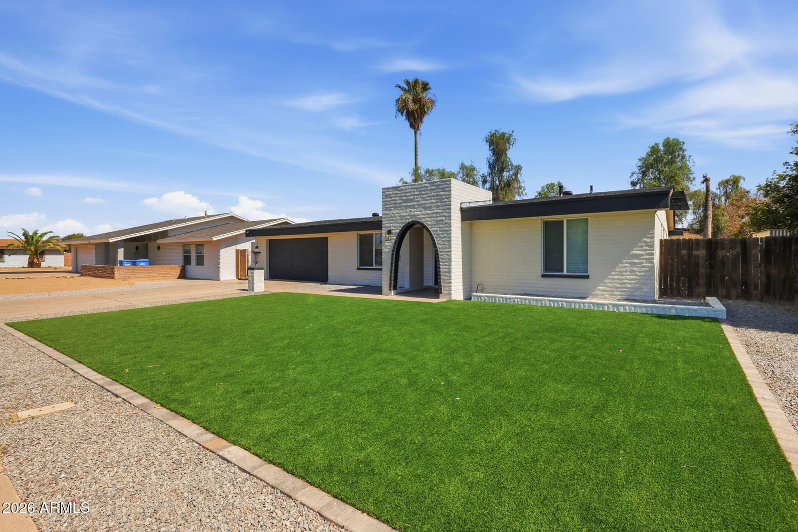 4136 W CARON Street, Phoenix, AZ 85051 — photo 2 of 36