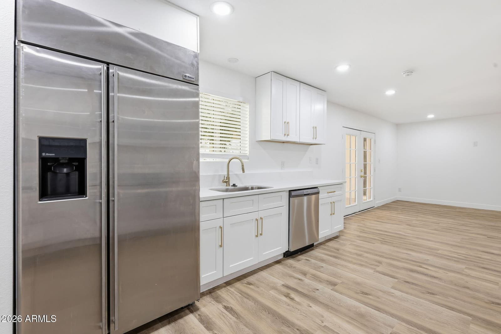 4136 W CARON Street, Phoenix, AZ 85051 — photo 15 of 36