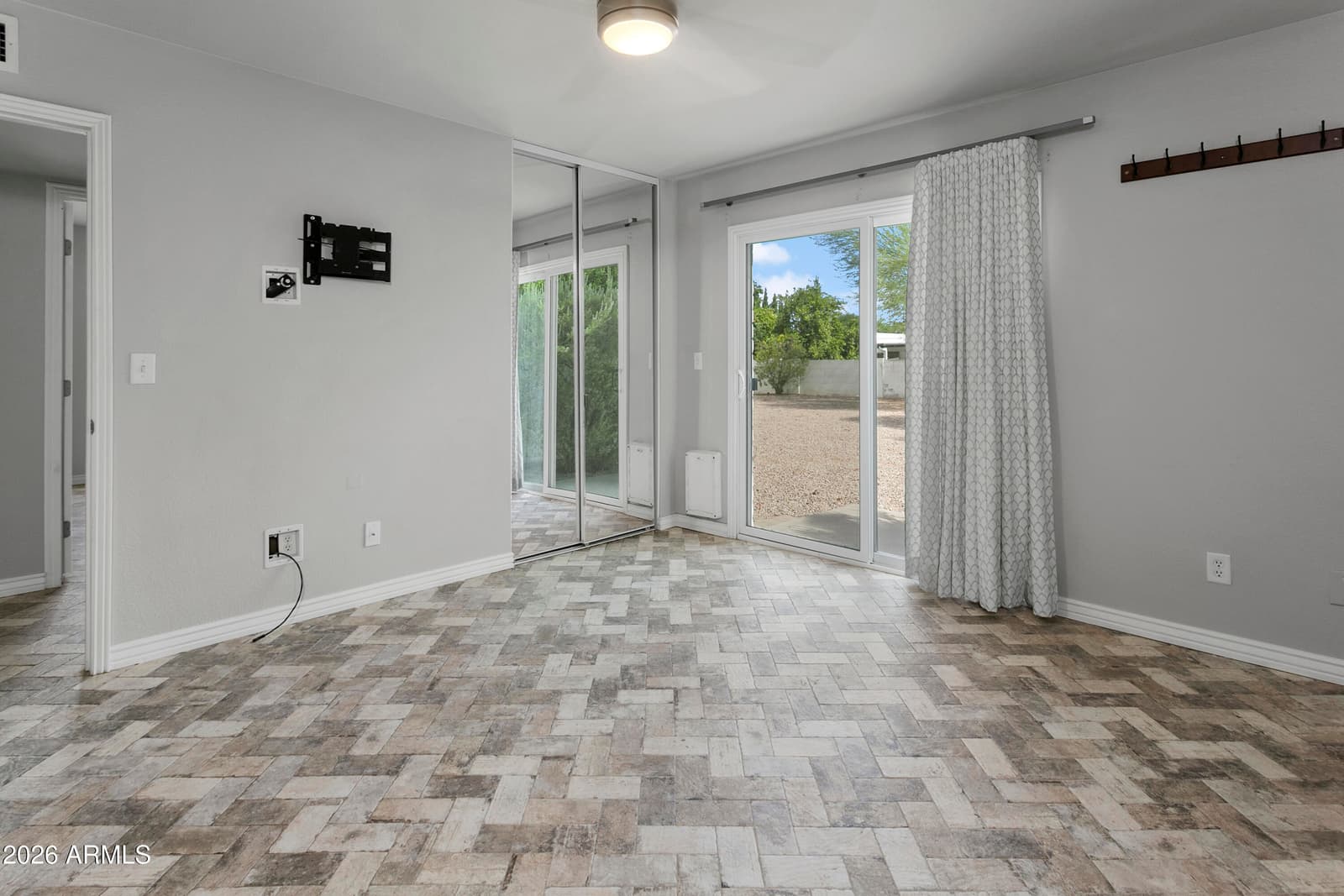 628 E BOCA RATON Road, Phoenix, AZ 85022 — photo 14 of 29
