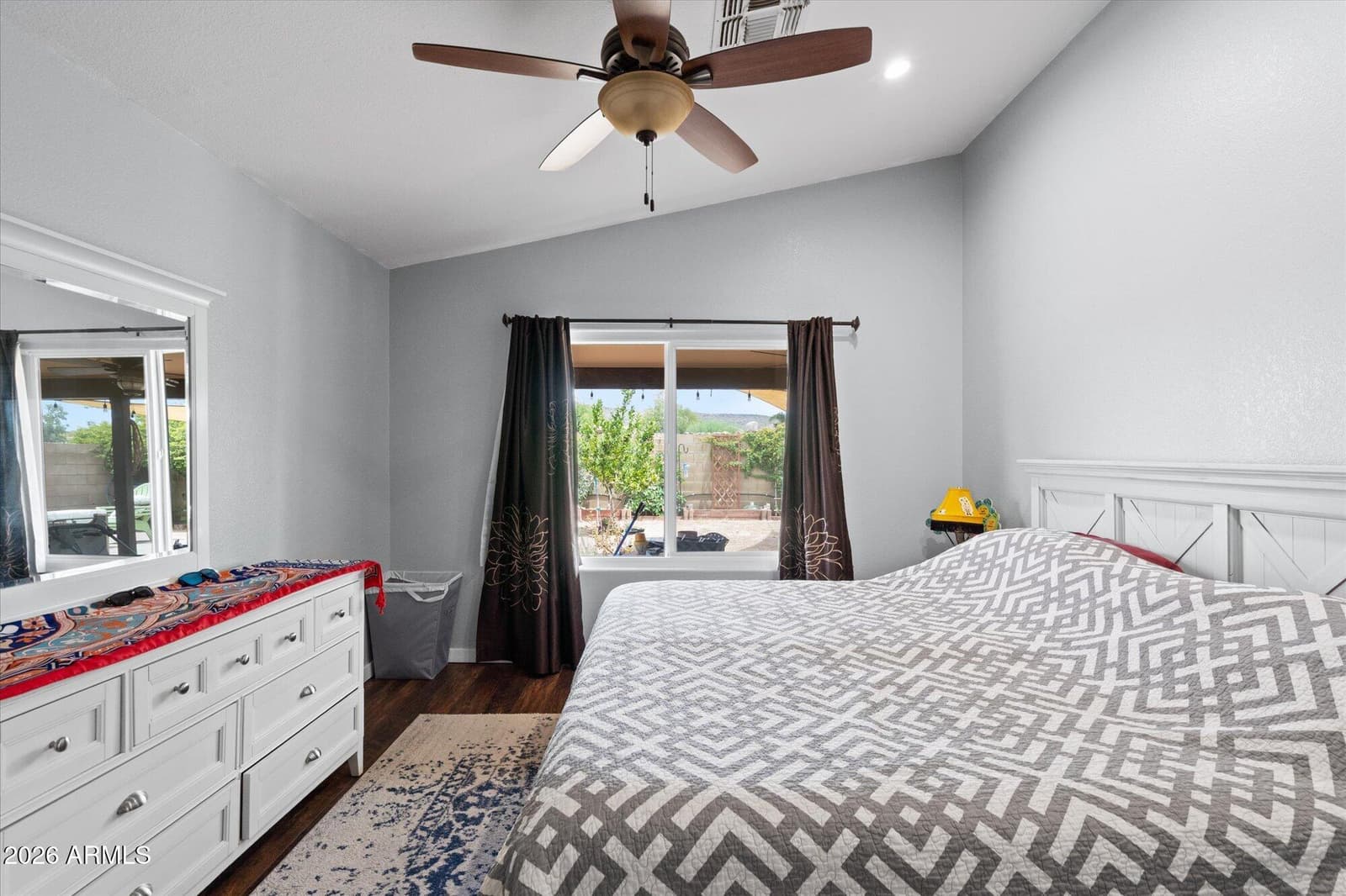 4052 W VILLA LINDA Drive, Glendale, AZ 85310 — photo 10 of 29