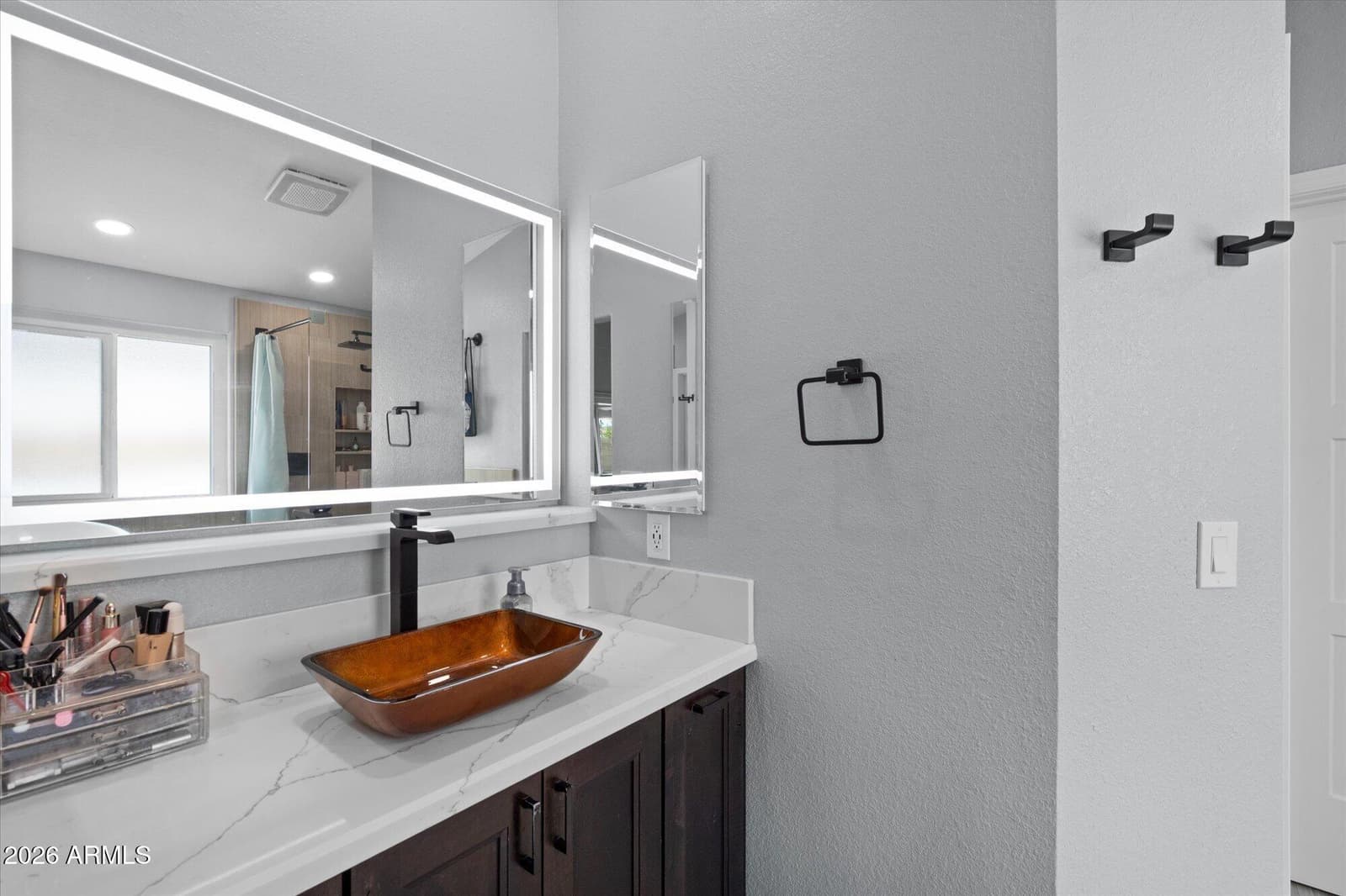 4052 W VILLA LINDA Drive, Glendale, AZ 85310 — photo 11 of 29