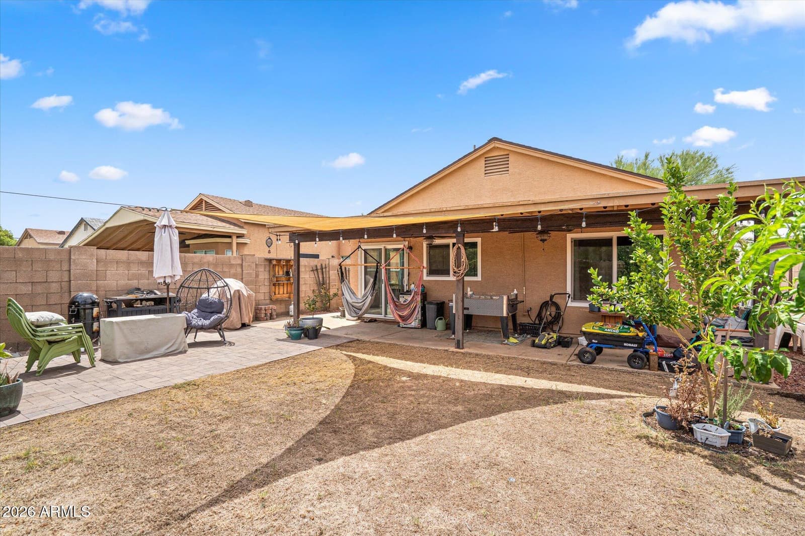 4052 W VILLA LINDA Drive, Glendale, AZ 85310 — photo 2 of 29