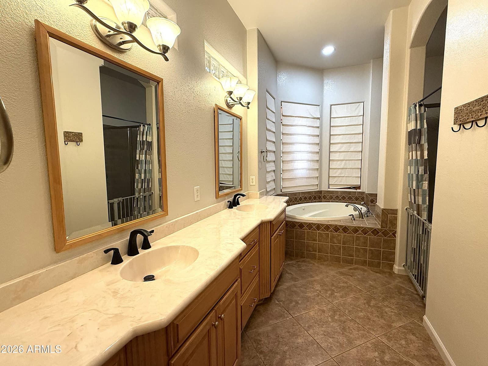 4647 S SHOSHONI Avenue, Sierra Vista, AZ 85650 — photo 14 of 38