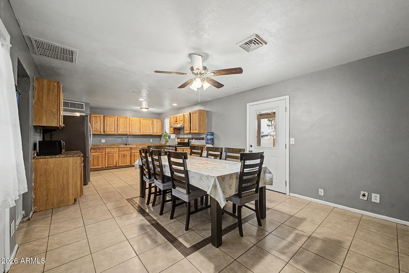 2909 W ASTER Drive, Phoenix, AZ 85029 — photo 9 of 29