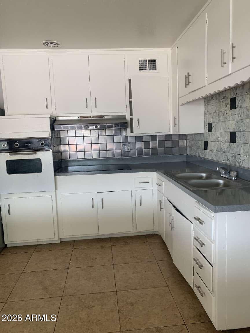 3006 W STELLA Lane, Phoenix, AZ 85017 — photo 39 of 52