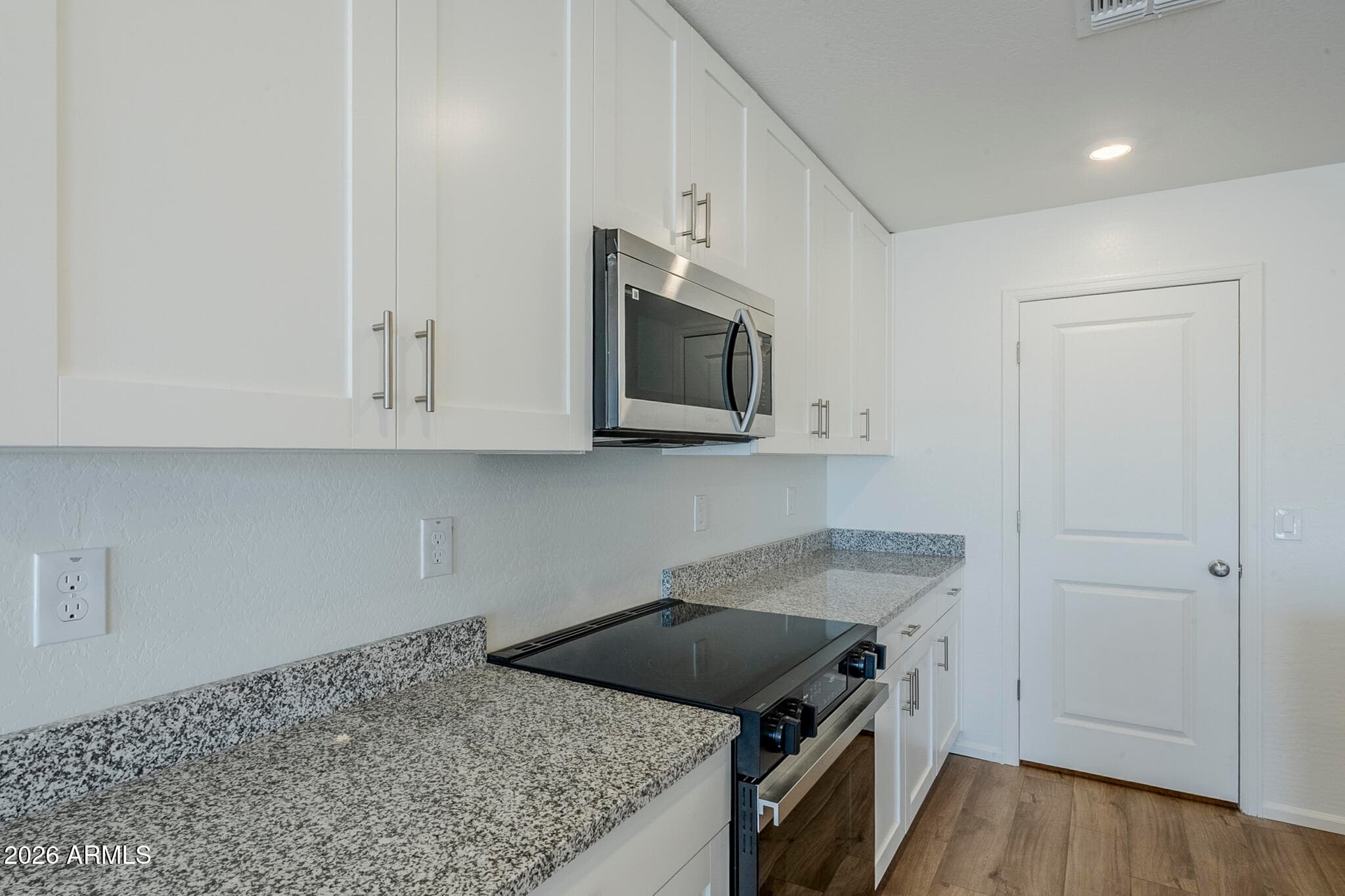 1362 W AZTEC Drive, Coolidge, AZ 85128 — photo 10 of 35