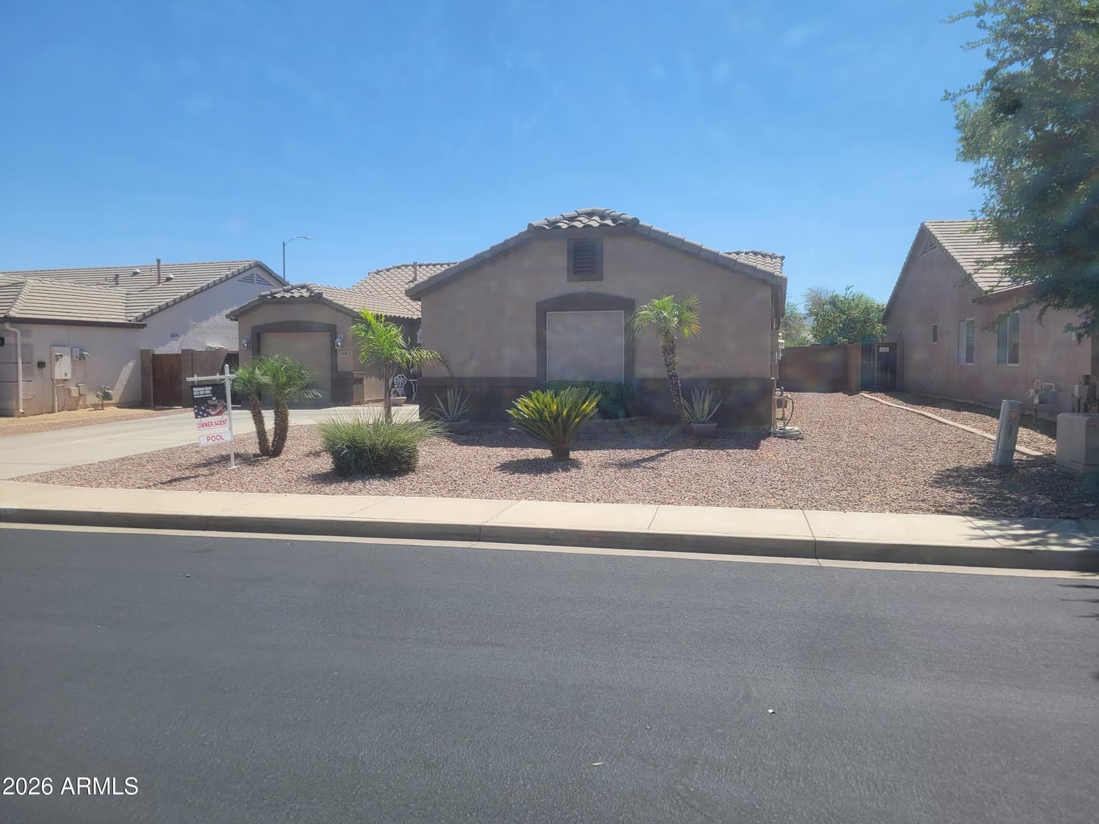 15652 N 164th Lane, Surprise, AZ 85388 — photo 3 of 40