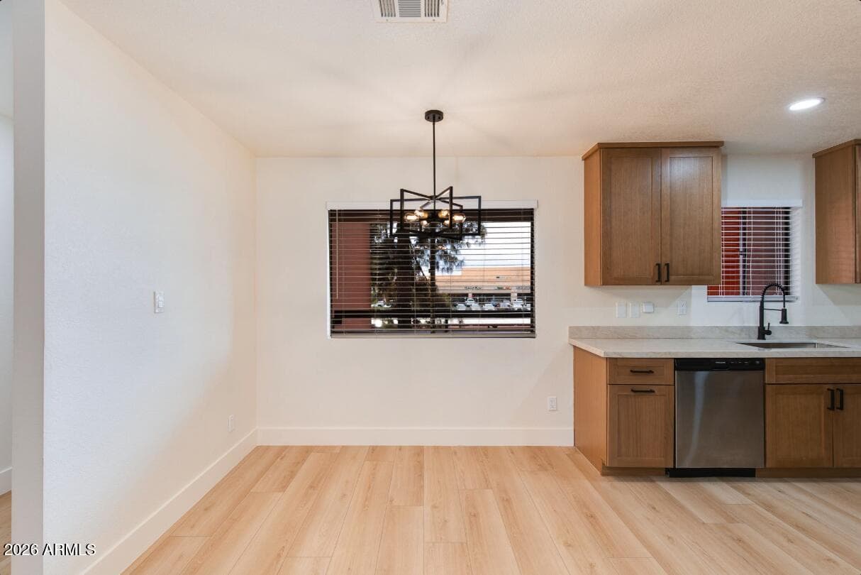 12222 N PARADISE VILLAGE Parkway S 247, Phoenix, AZ 85032 — photo 7 of 31