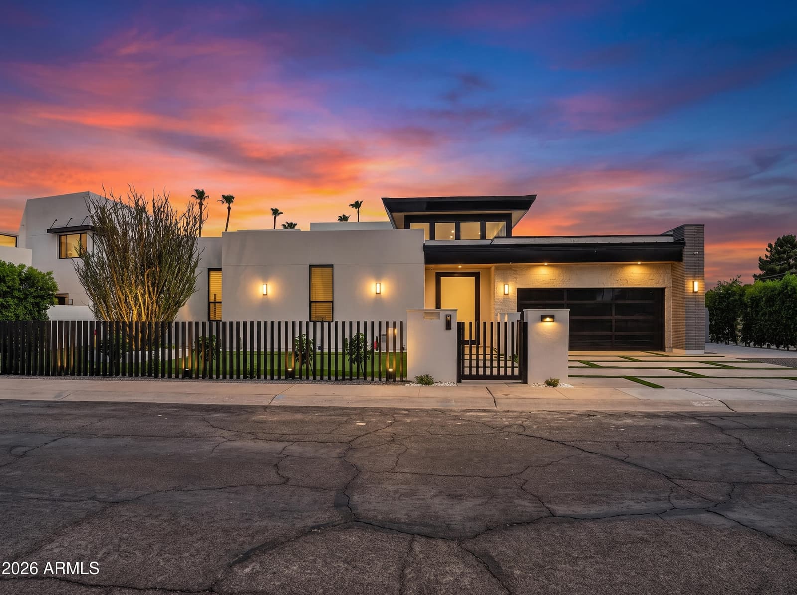 8501 E MALCOMB Drive, Scottsdale, AZ 85250 — photo 1 of 94