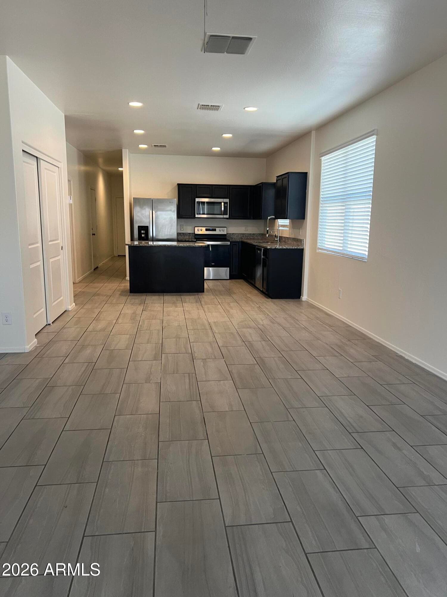 7833 W KERBY Avenue, Phoenix, AZ 85043 — photo 10 of 30