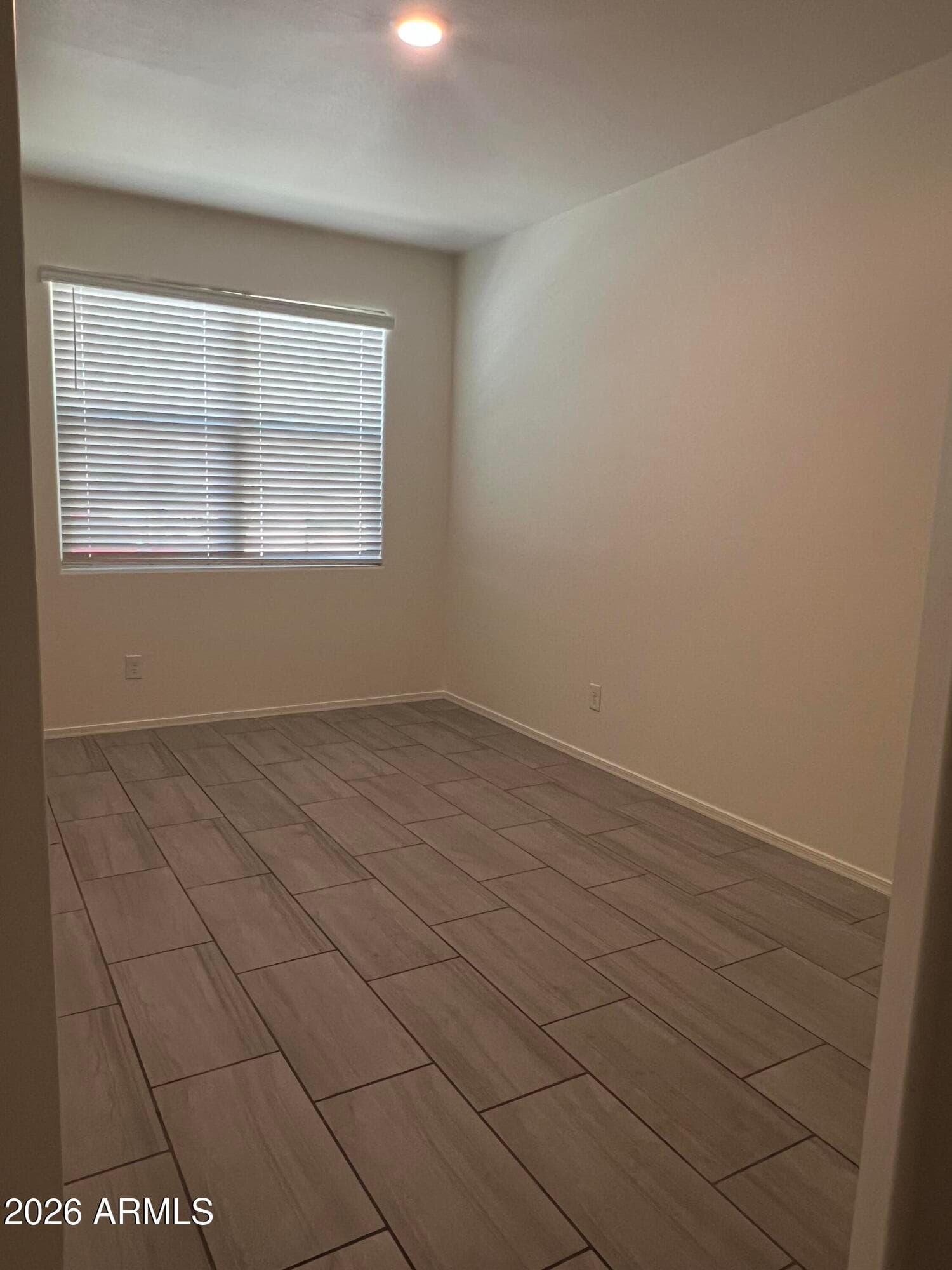 7833 W KERBY Avenue, Phoenix, AZ 85043 — photo 3 of 30