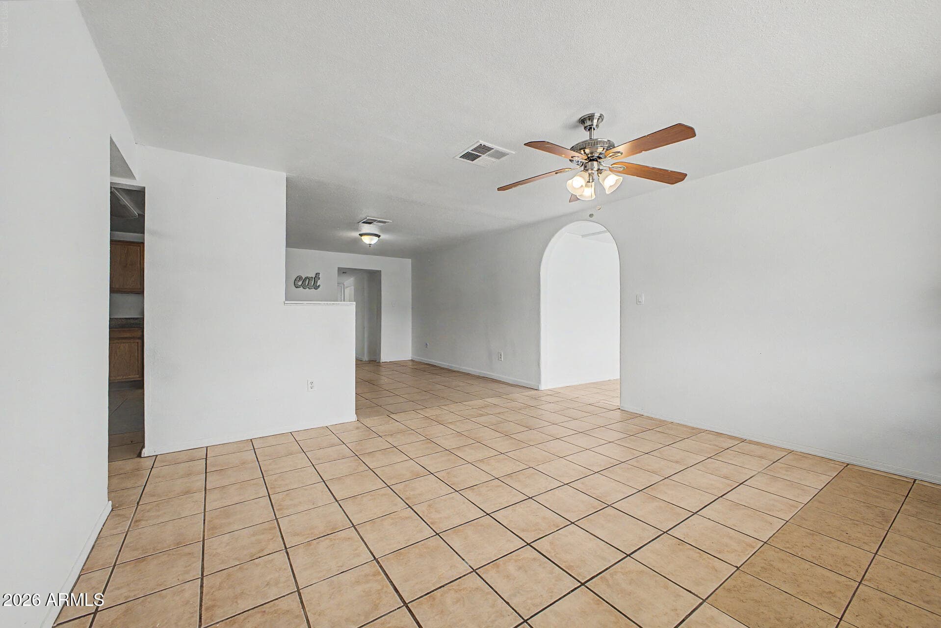 6616 W CAMBRIDGE Avenue, Phoenix, AZ 85035 — photo 6 of 37