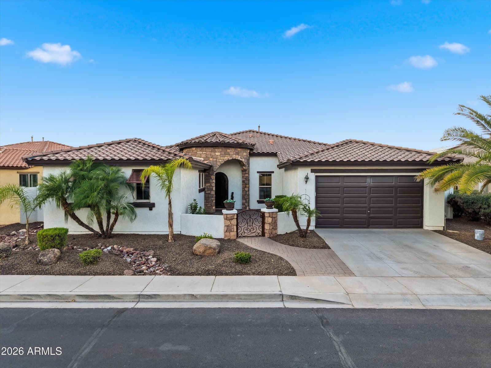 6602 S BRIDAL VAIL Drive, Gilbert, AZ 85298 — photo 2 of 43