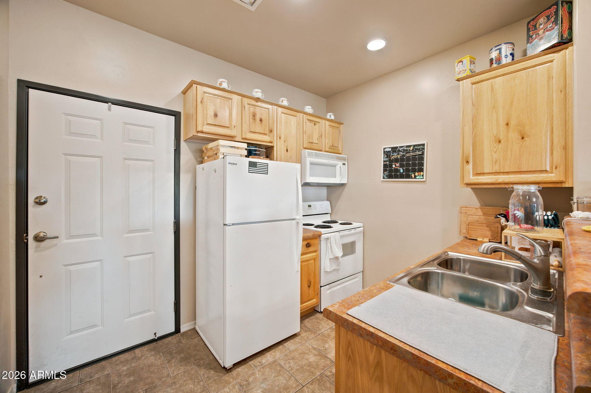 2347 QUARTER HORSE Trail 226, Overgaard, AZ 85933 — photo 6 of 15