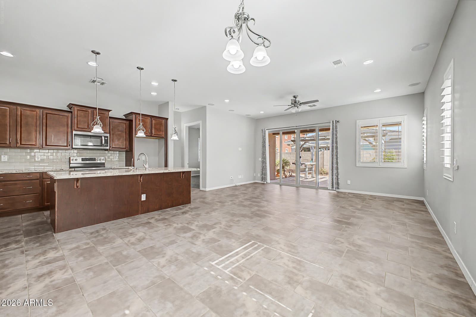 3037 E SAGEBRUSH Street, Gilbert, AZ 85296 — photo 10 of 35