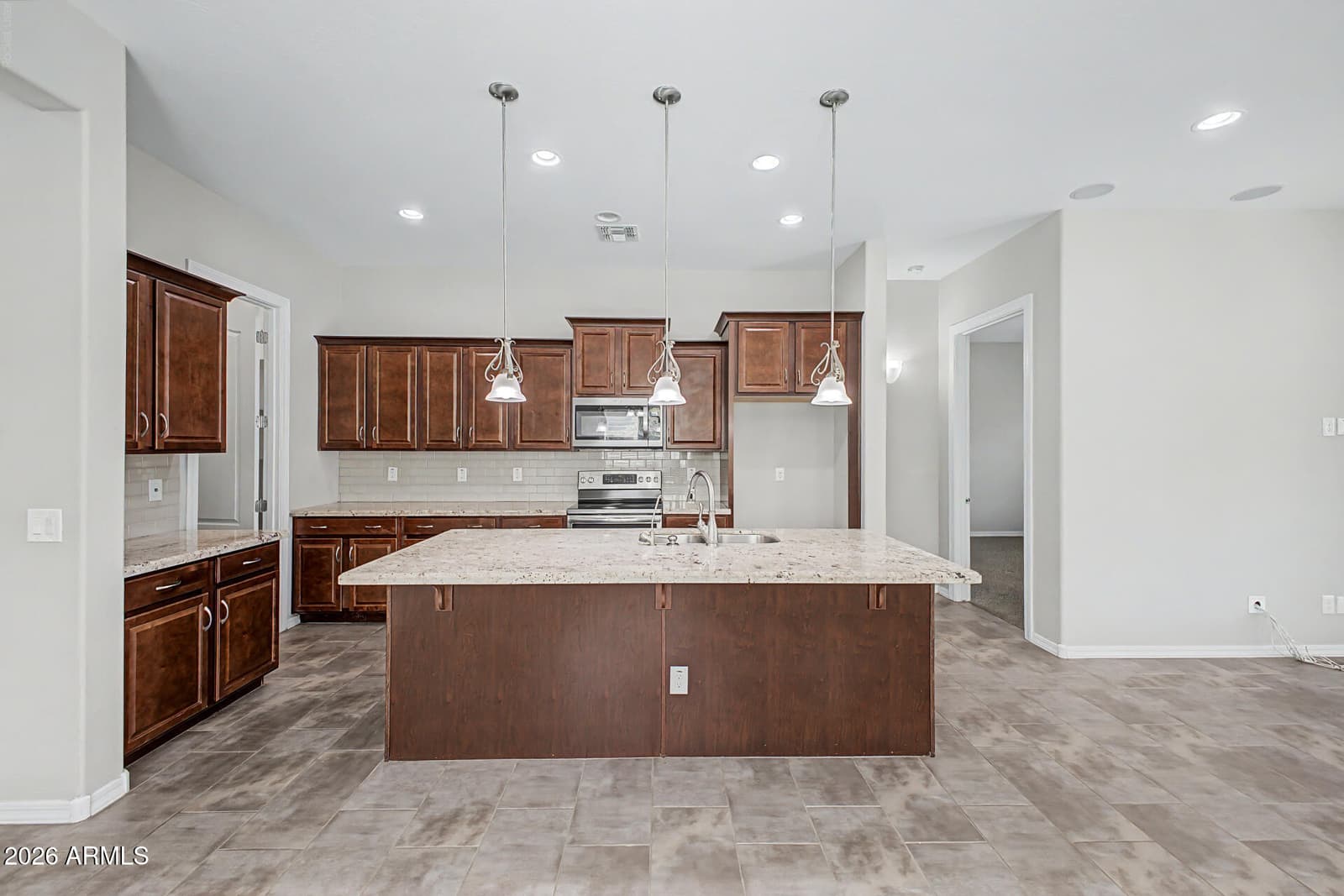 3037 E SAGEBRUSH Street, Gilbert, AZ 85296 — photo 14 of 35