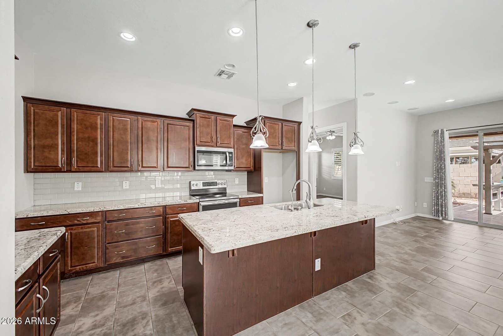 3037 E SAGEBRUSH Street, Gilbert, AZ 85296 — photo 15 of 35
