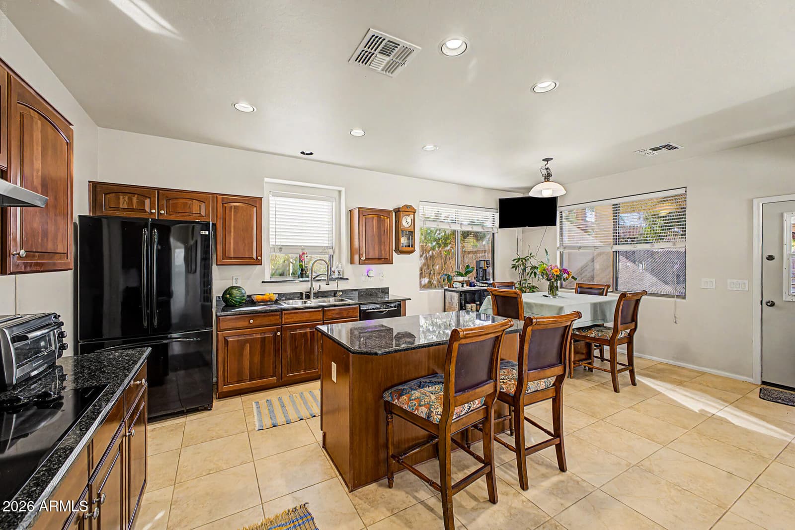 946 W GASCON Road, San Tan Valley, AZ 85143 — photo 5 of 40