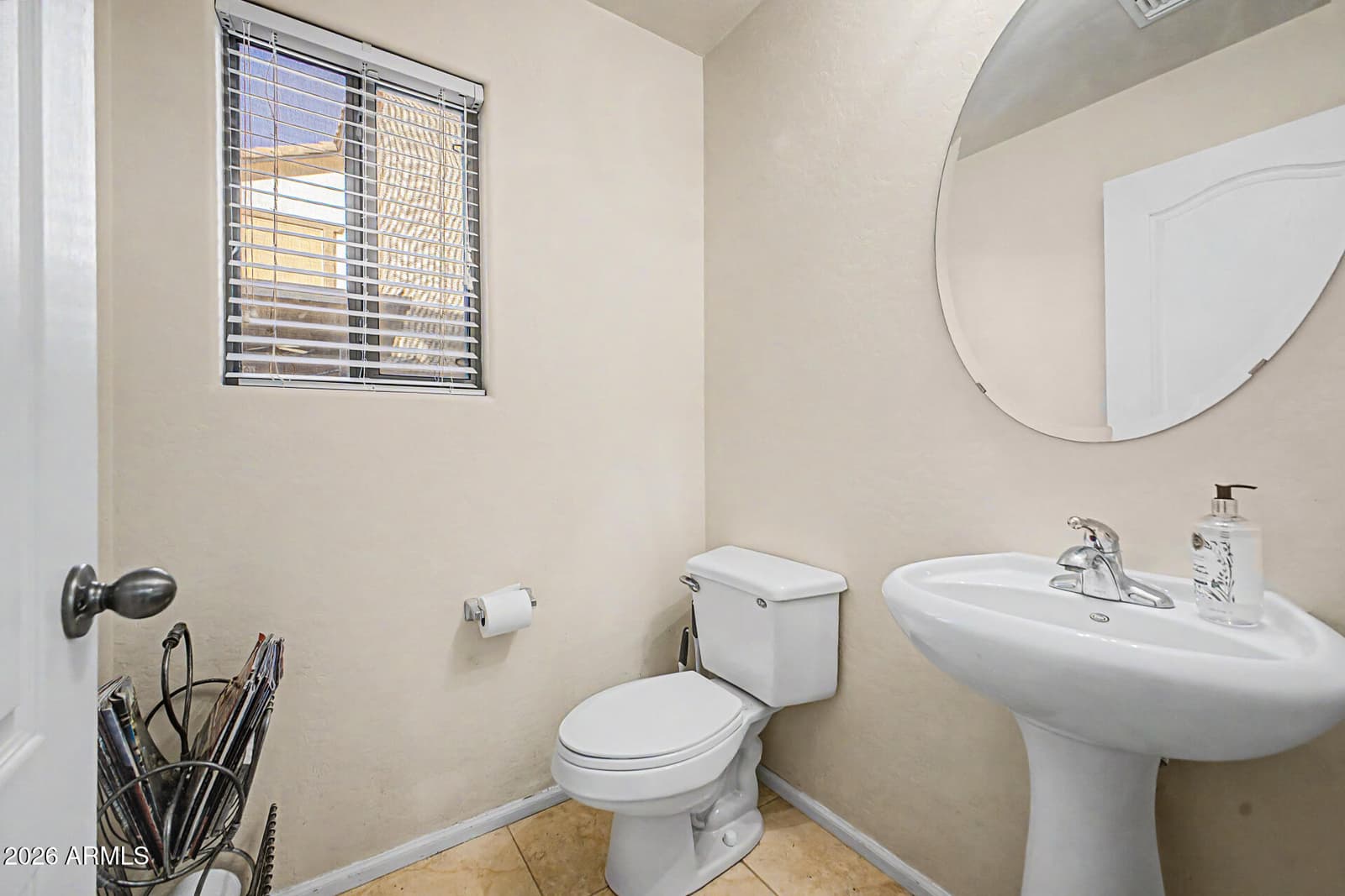 946 W GASCON Road, San Tan Valley, AZ 85143 — photo 13 of 40