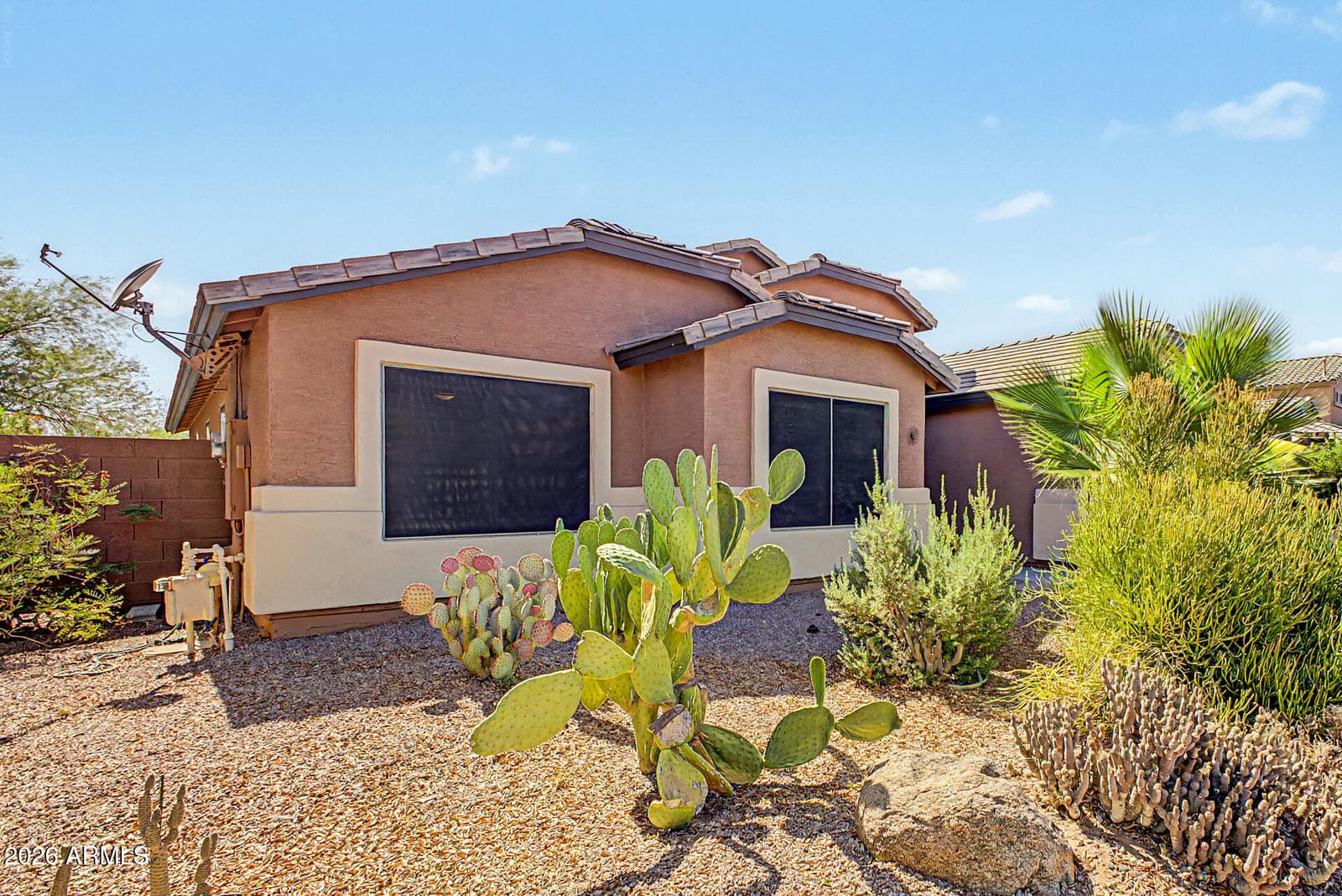 22094 N VARGAS Drive, Maricopa, AZ 85138 — photo 4 of 39